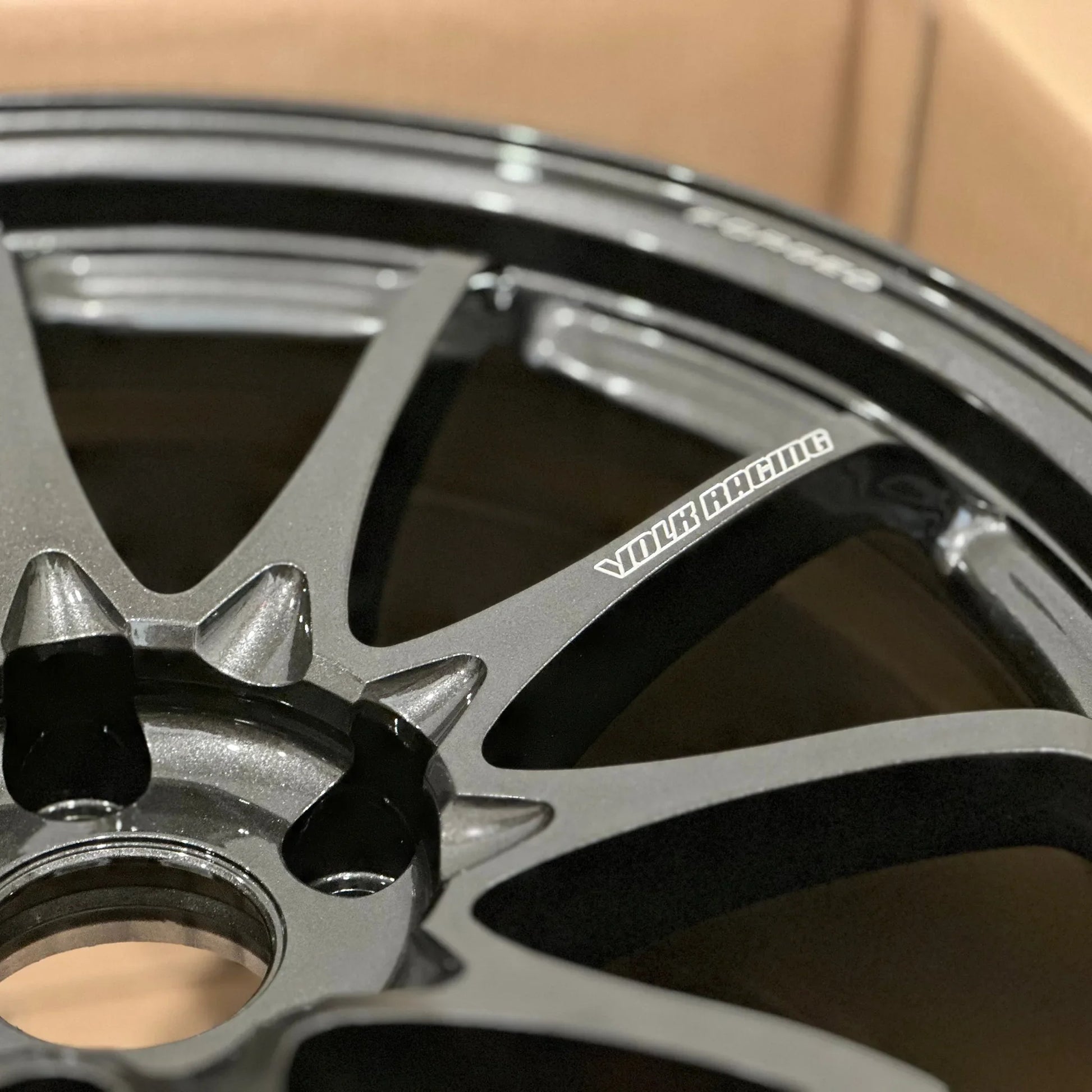 Volk Racing CE28N-Plus 18x9.5 +38 5x114.3 Diamond Dark Gunmetal (SET)