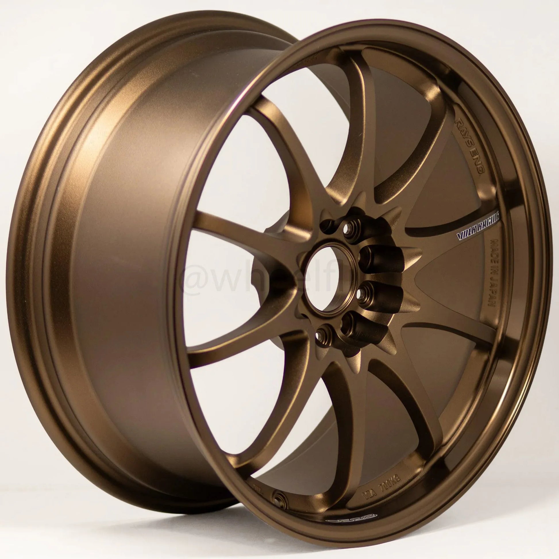 Volk Racing CE28N 18x8.5 +30 5x114.3 Bronze (SET)