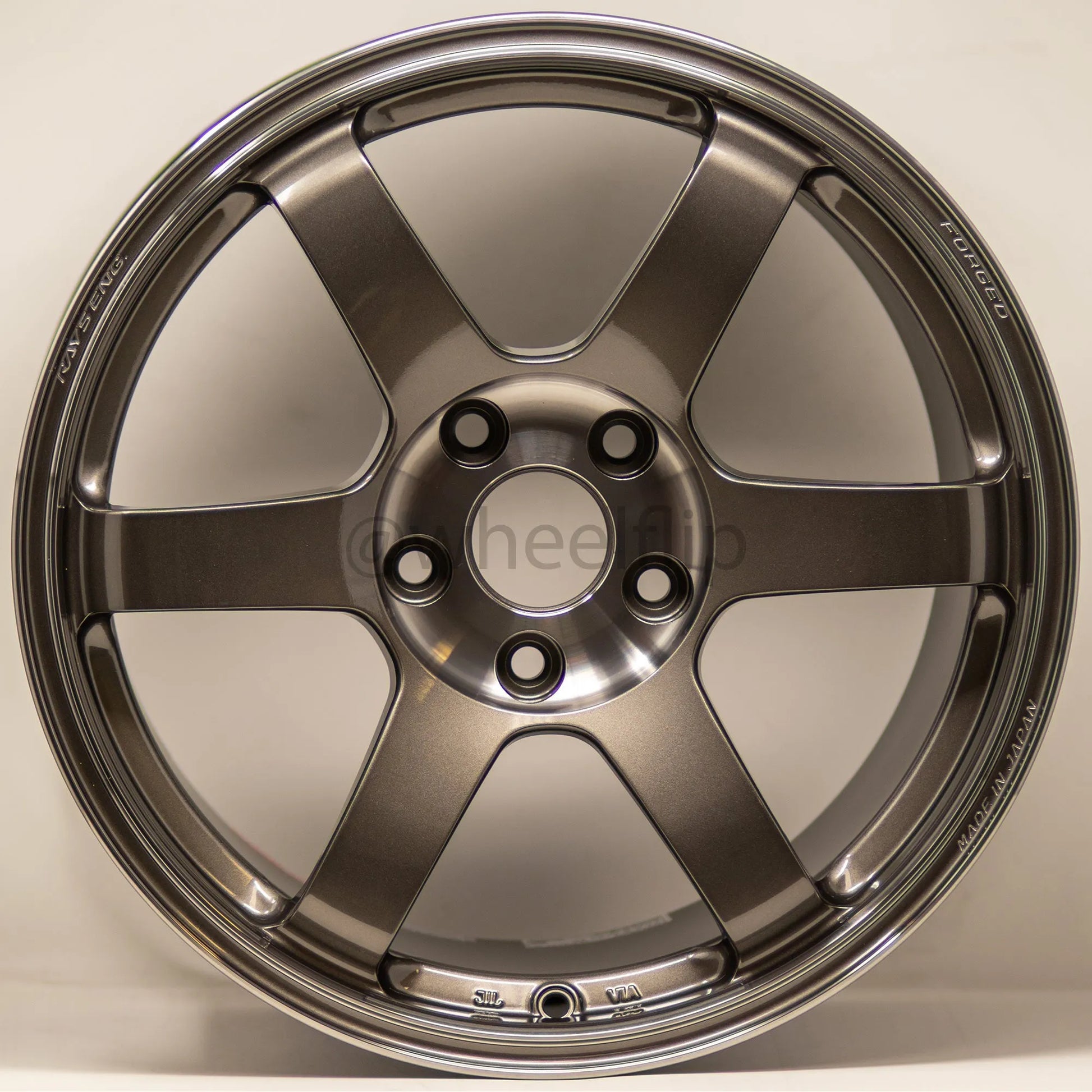 TE37 SAGA SL 17インチ　9j+21 5H/114.3 2本 Volk Racing TE37 Saga SL 17x9 +21 5x114.3 Pressed Graphite – WheelFlip