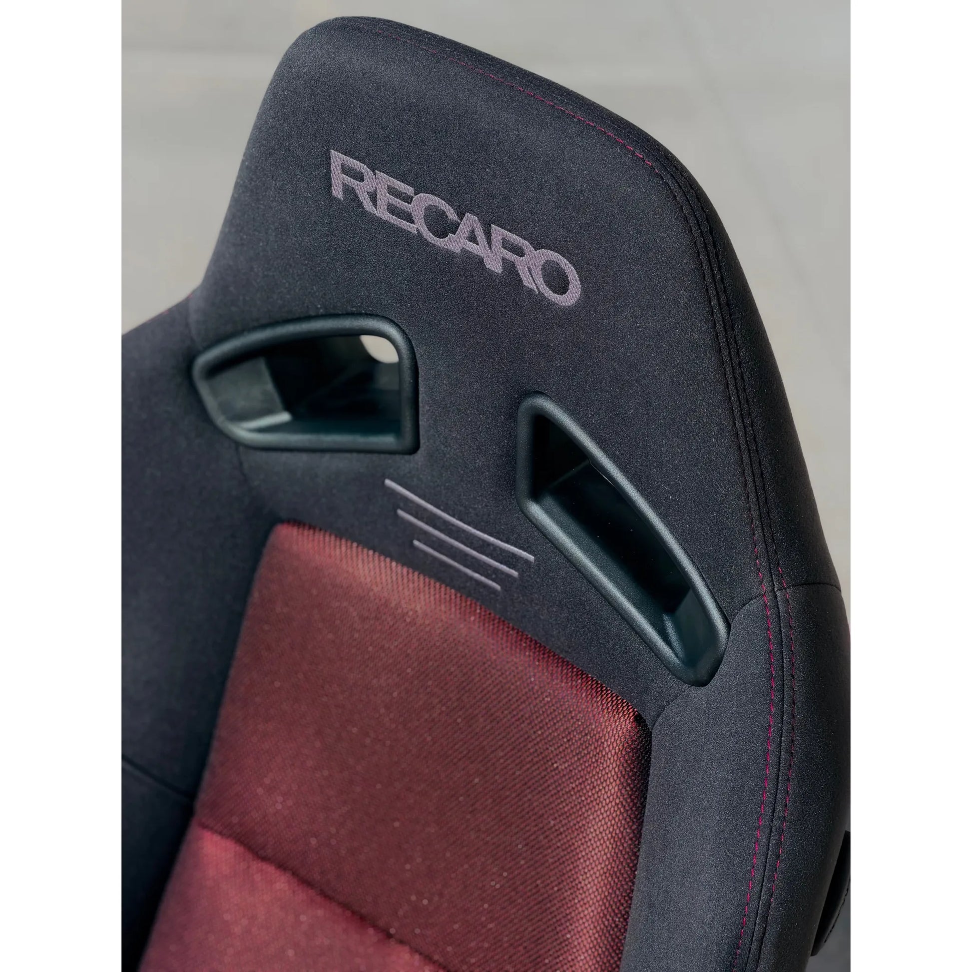 Recaro SR-7 GK100 Sport Seat - Kamui Black x Glass Mesh Red