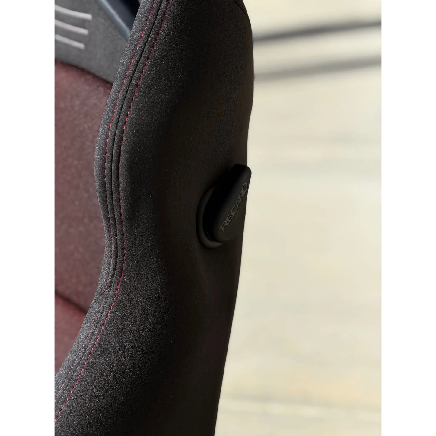 Recaro SR-7 GK100 Sport Seat - Kamui Black x Glass Mesh Red