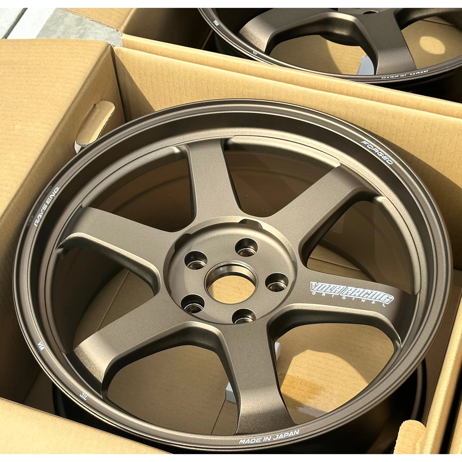 Volk Racing TE37 Ultra M-Spec 19x9.5 +34 5x114.3 Bronze (SET)