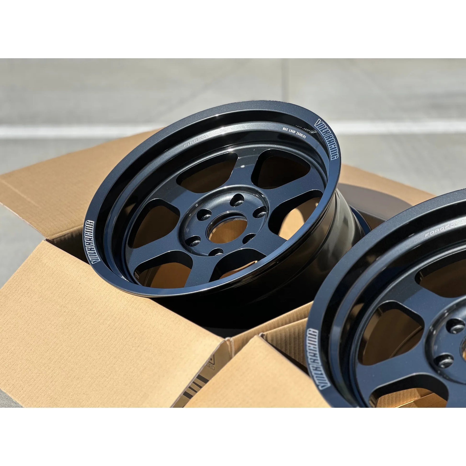 Volk Racing TE37XT M-Spec 18x9 -1 6x135 Diamond Black (SET)
