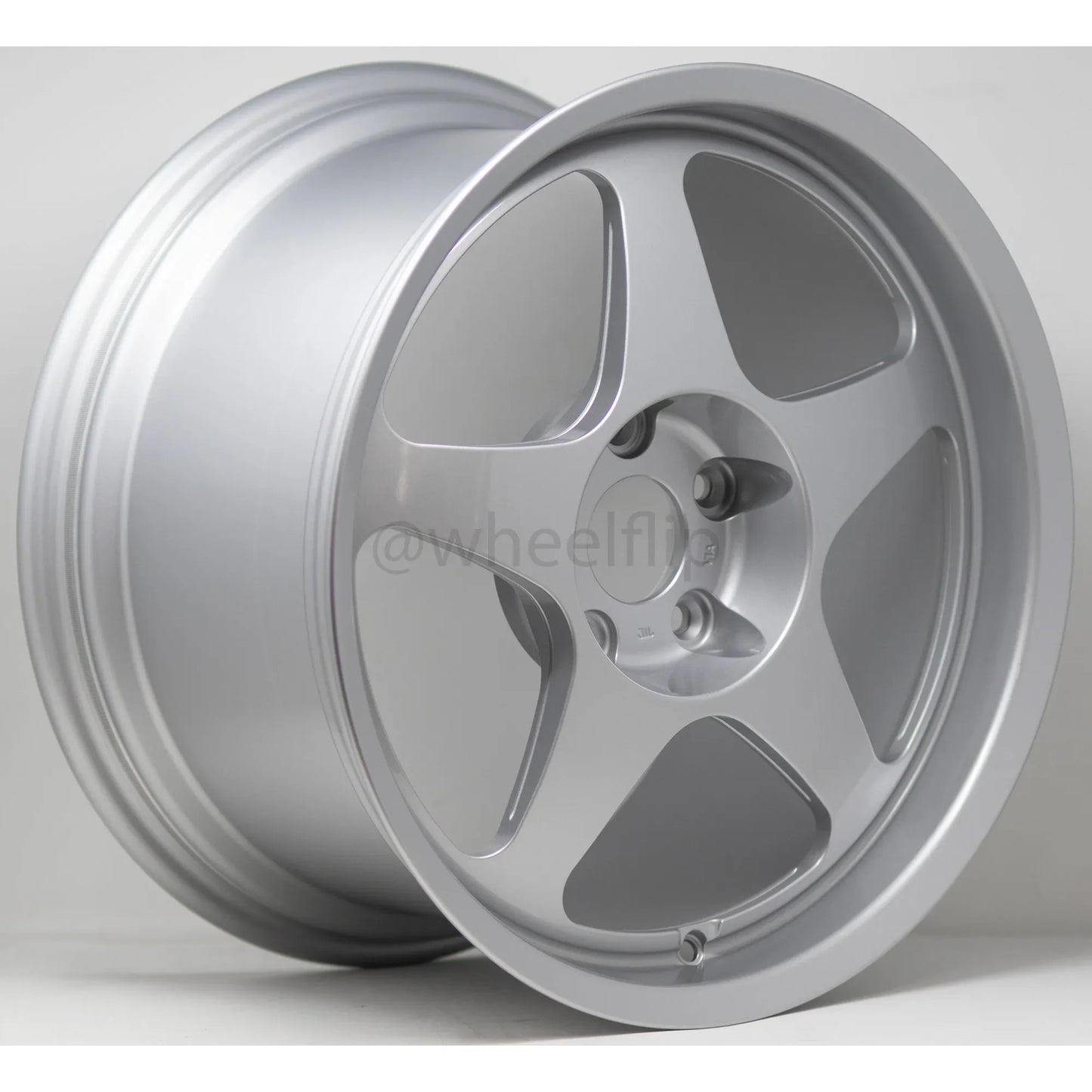 Desmond Regamaster EVO II Tarmac 17x9.5 +46 5x114.3 Gloss Silver (SET)
