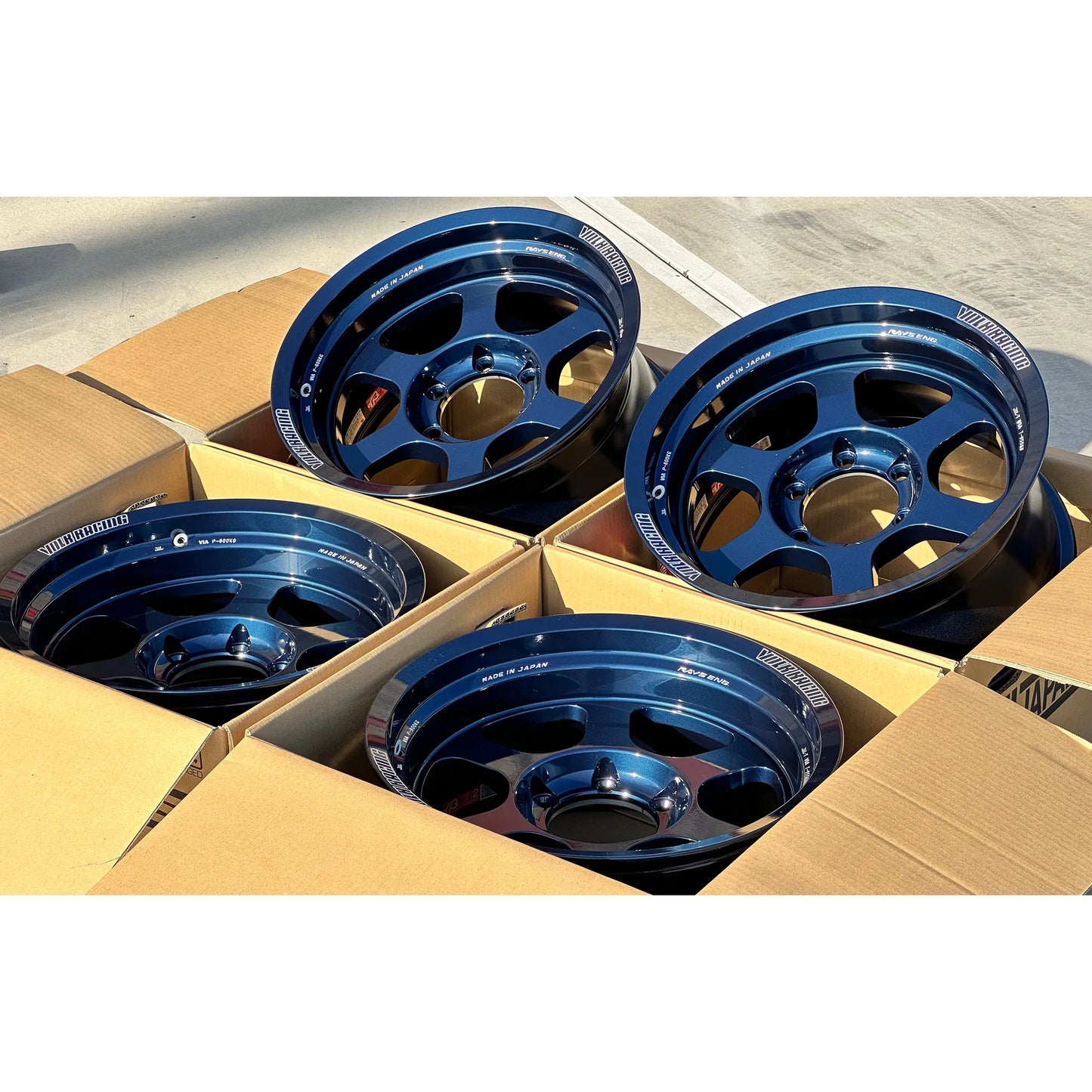 Volk Racing TE37XT M-Spec 17x8.5 -10 6x139.7 Mag Blue (SET)