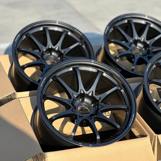 Volk Racing CE28N-Plus 18x10.5 +15 5x114.3 Diamond Dark Gunmetal (SET)