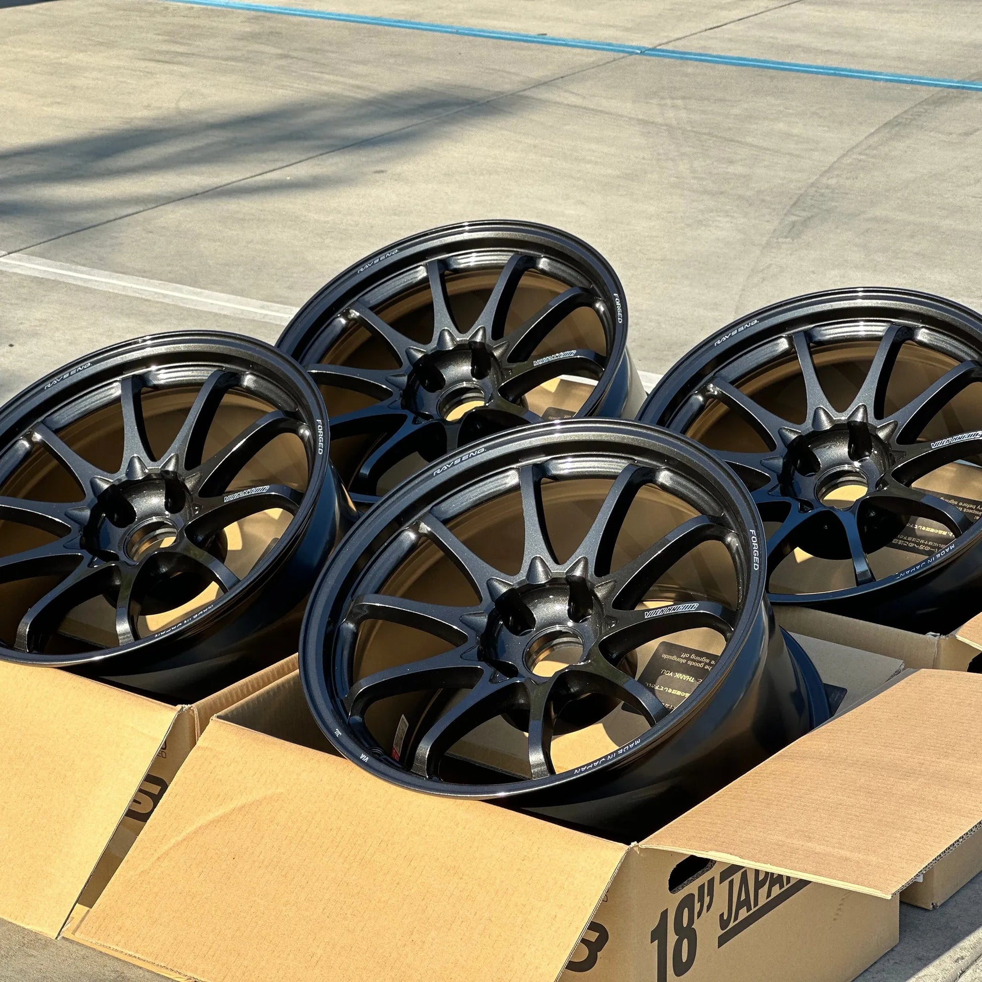 Volk Racing CE28N-Plus 18x10.5 +15 5x114.3 Diamond Dark Gunmetal (SET)