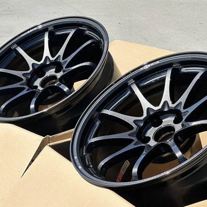 Volk Racing CE28N-Plus 18x10.5 +15 5x114.3 Diamond Dark Gunmetal (SET)