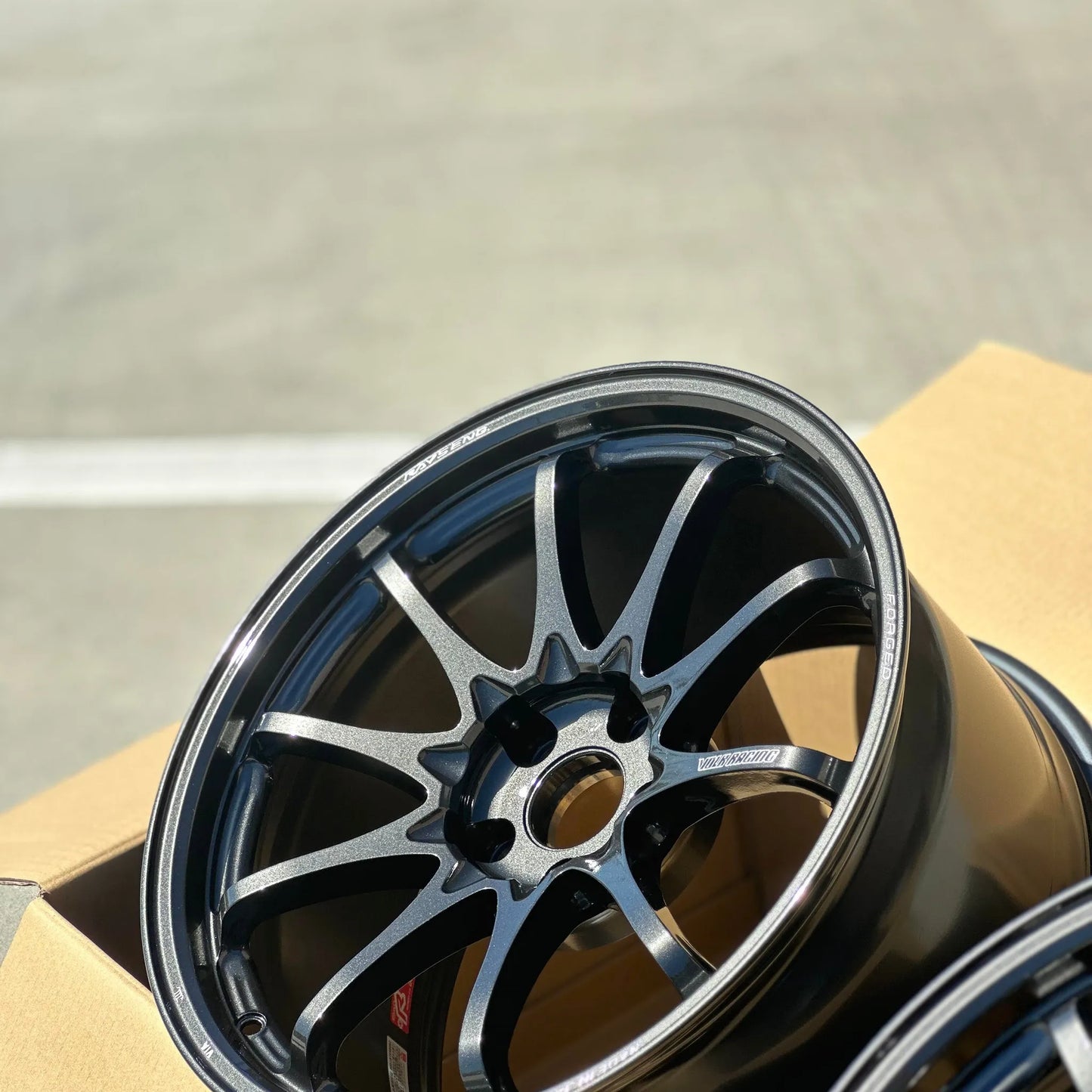 Volk Racing CE28N-Plus 18x10.5 +15 5x114.3 Diamond Dark Gunmetal (SET)