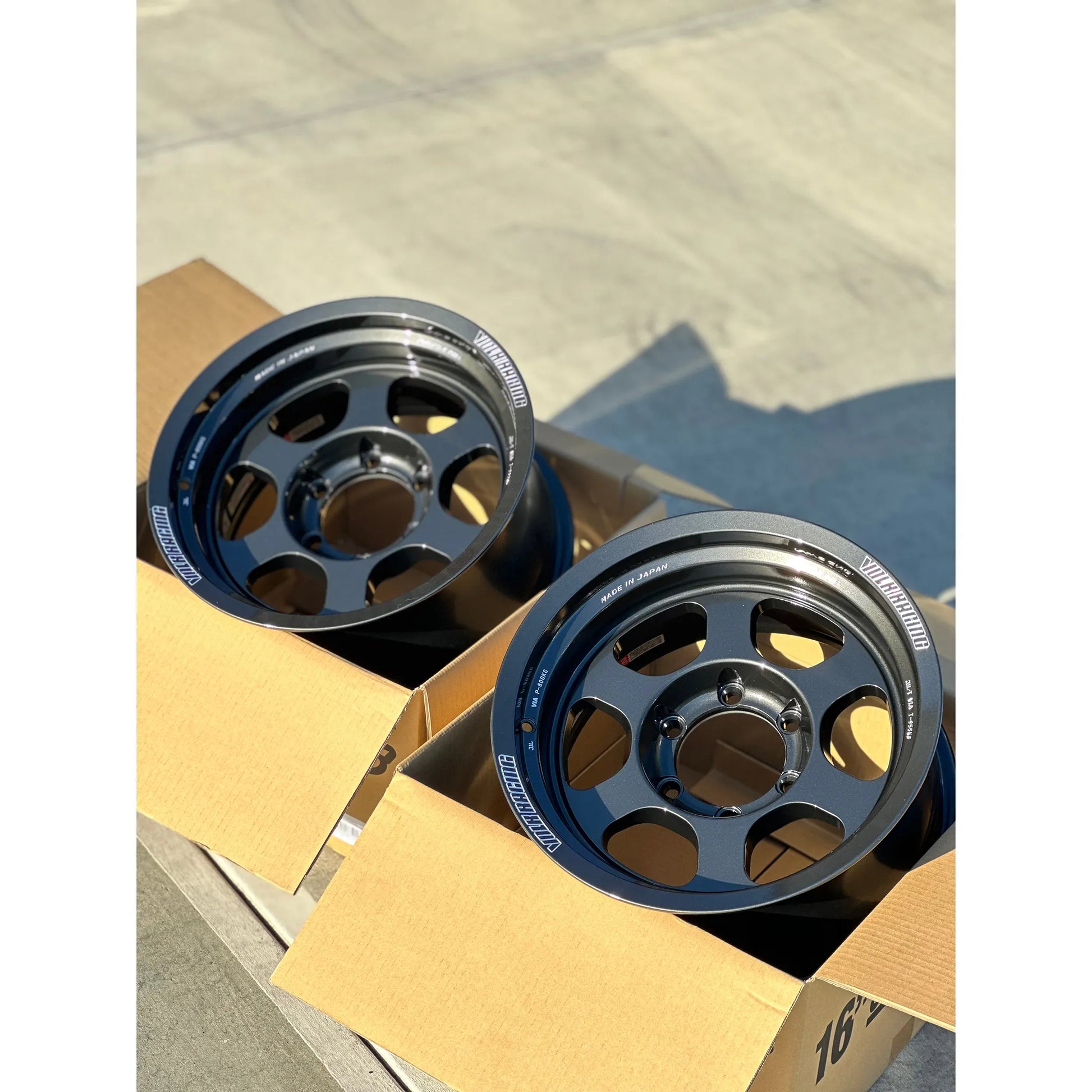 Volk Racing TE37XT M-Spec 16x8 -20, 6x139.7 Diamond Black (SET)