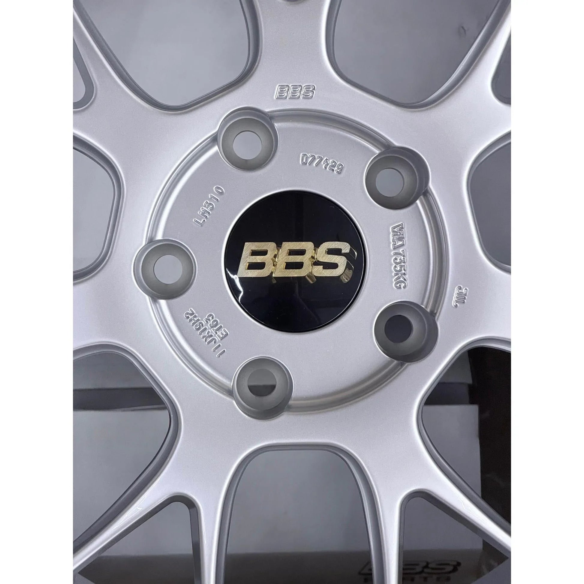 BBS LM-R 19x8.5 +55, 19x11 +63 5x130 Diamond Silver (SET)