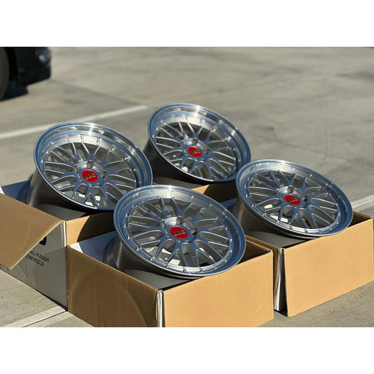 BBS LM 19x8.5 +50, 19x12 +44 5x130 Diamond Silver (SET)