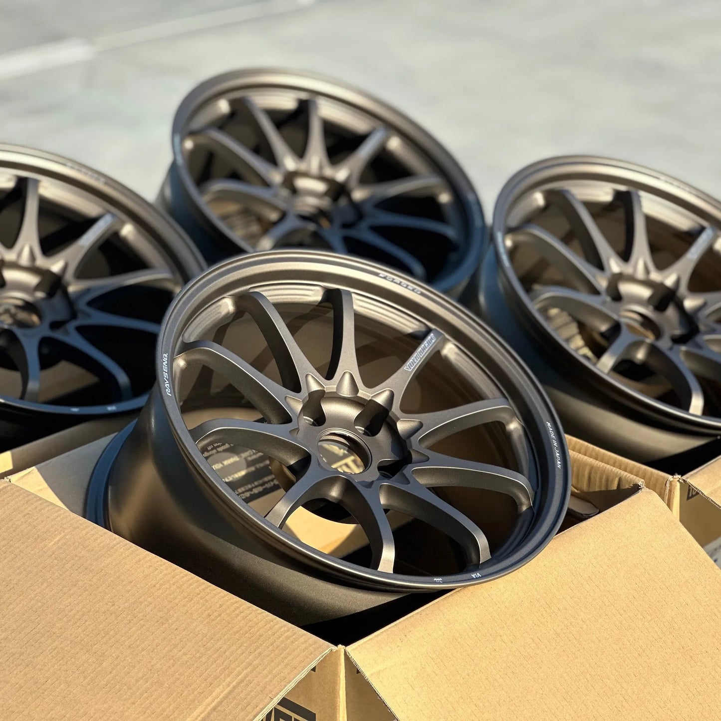 Volk Racing CE28N-Plus 18x9.5 +22 5x114.3 Blast Bronze (SET)