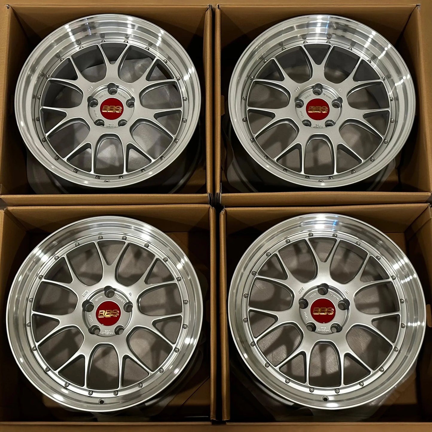 BBS LM-R 20x9.5 +23, 20x11 +40 5x120 Diamond Silver (SET)