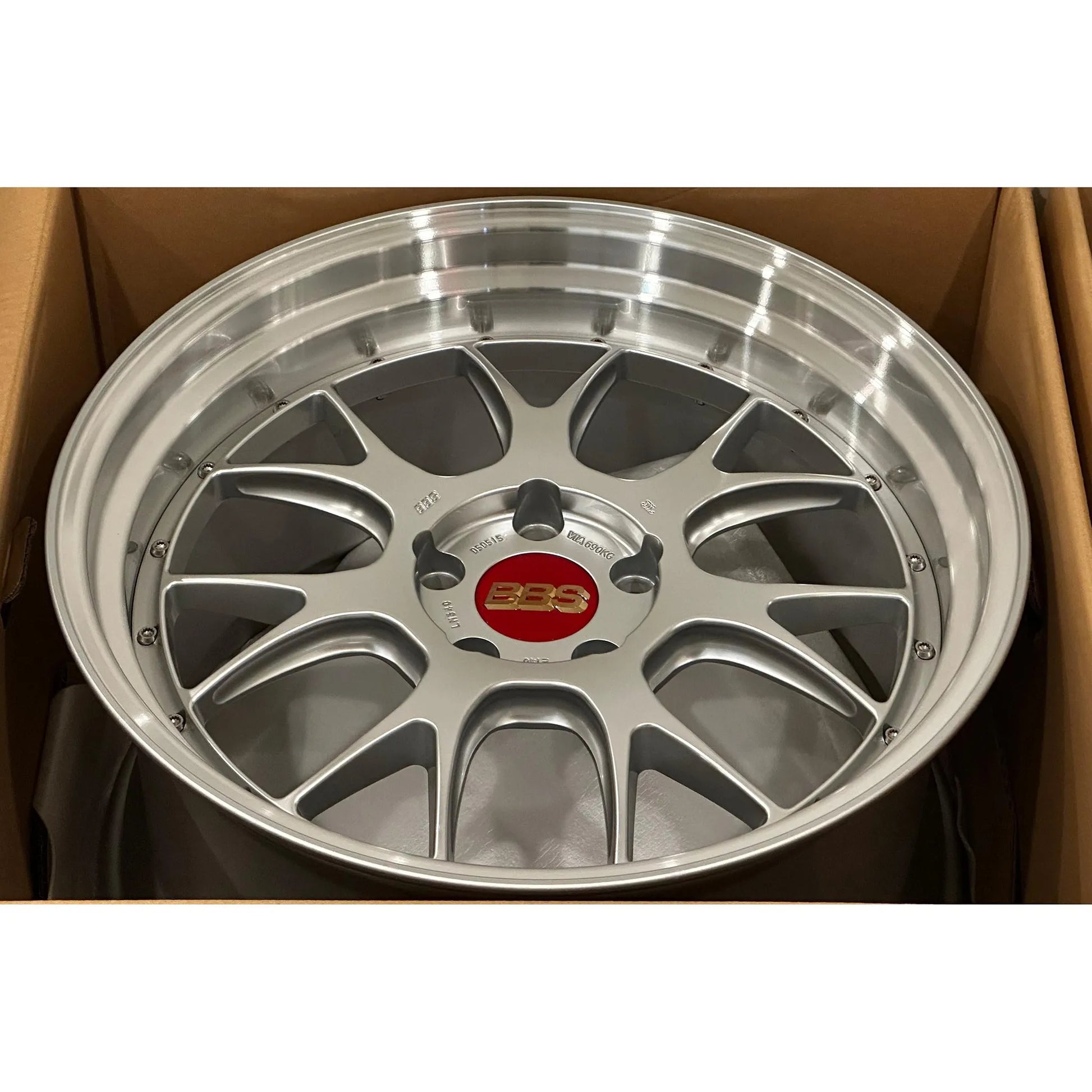 BBS LM-R 20x9.5 +23, 20x11 +40 5x120 Diamond Silver (SET)