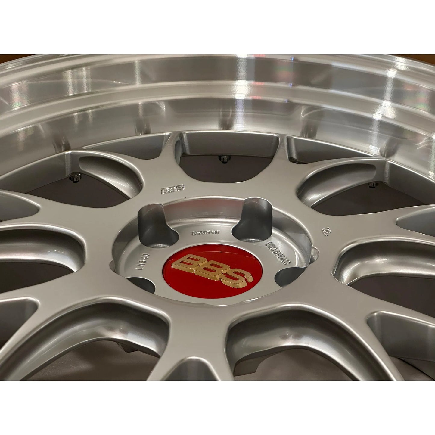 BBS LM-R 20x9.5 +23, 20x11 +40 5x120 Diamond Silver (SET)