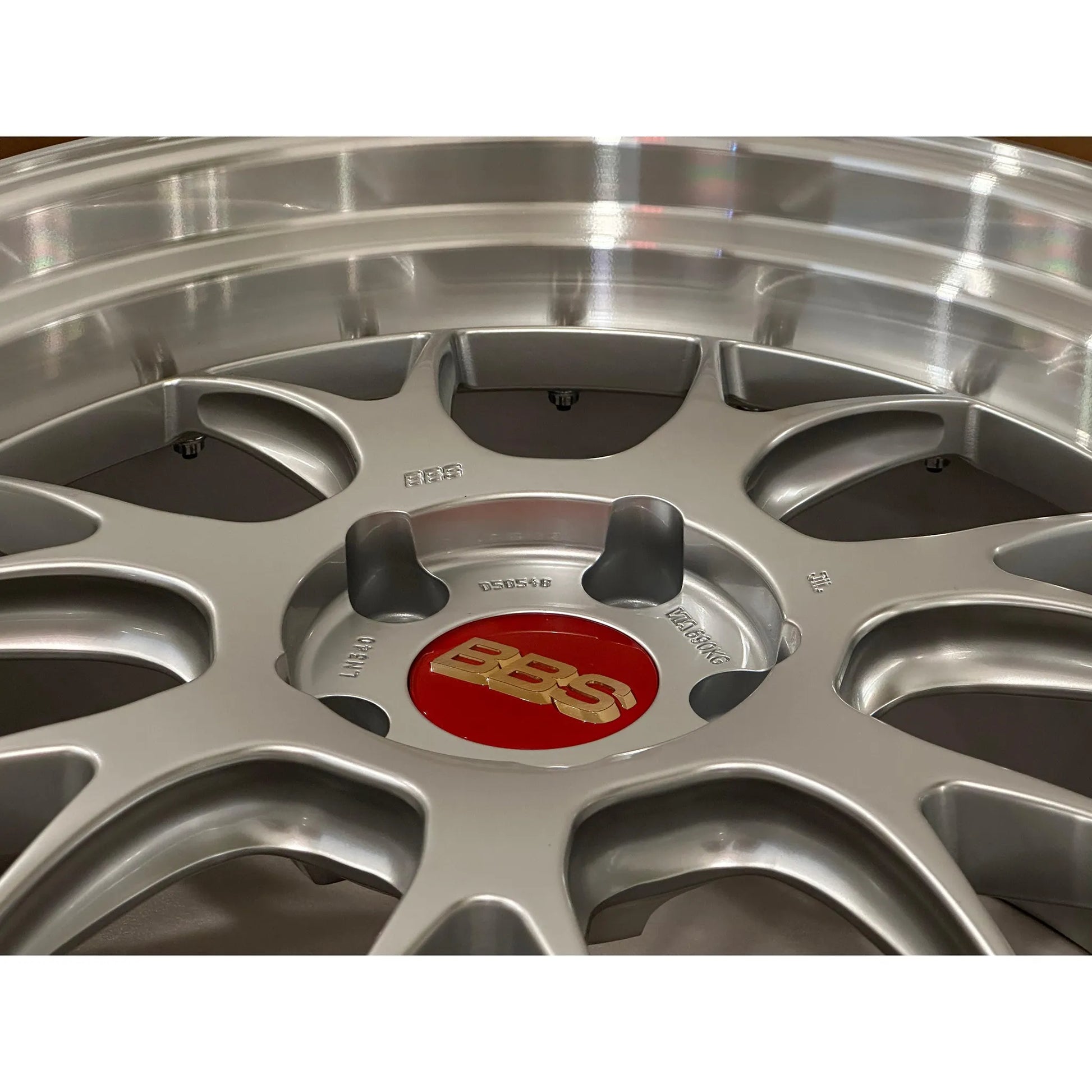 BBS LM-R 20x9.5 +23, 20x11 +40 5x120 Diamond Silver (SET)