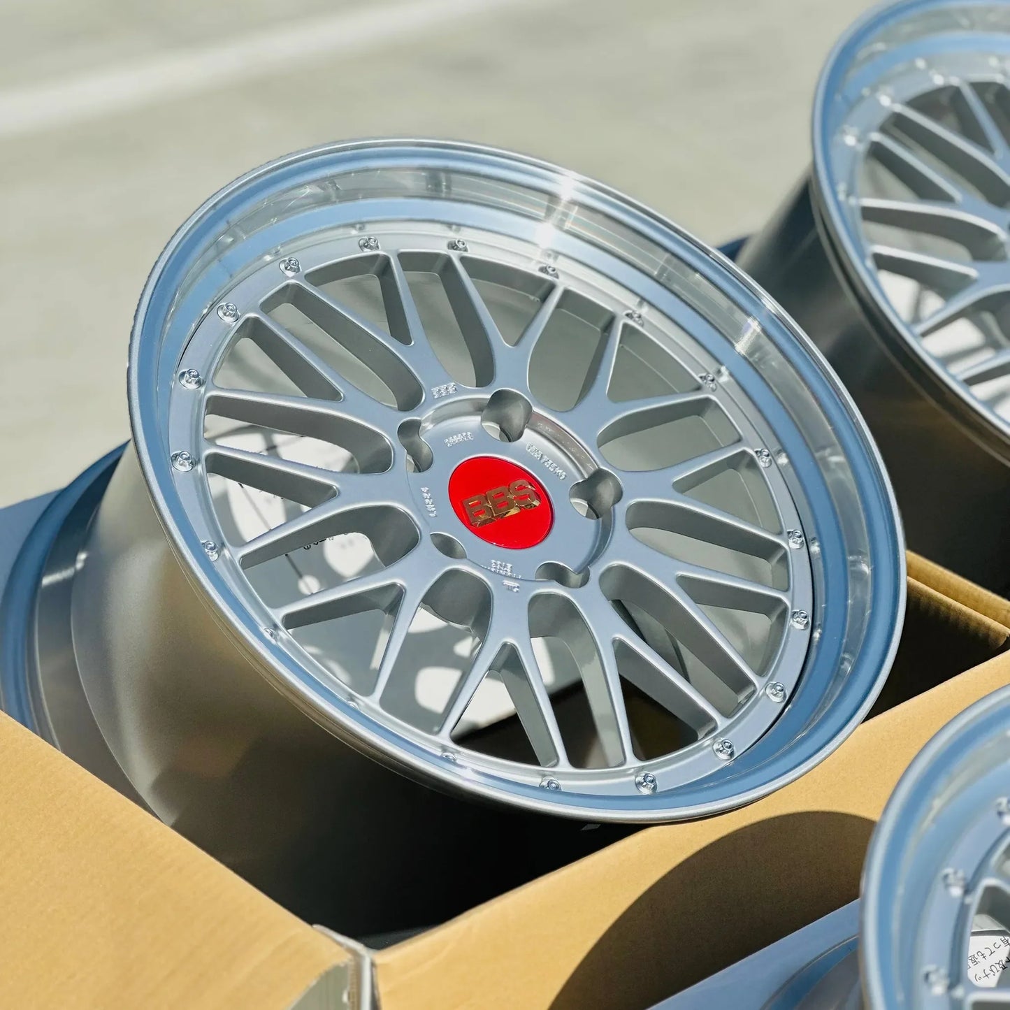 BBS LM 19x8.5 +50, 19x11 +63 5x130 Diamond Silver (SET)