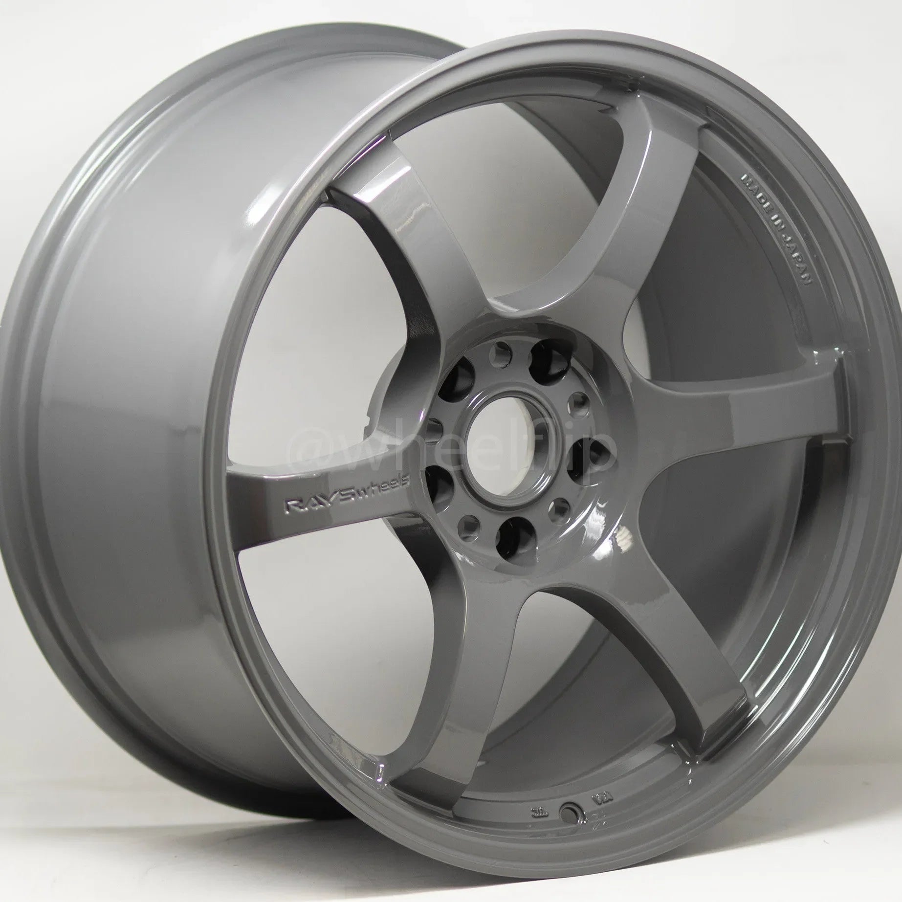 Gram Lights 57DR 18x9.5 +22 5x114.3 Glossy Gray (SET)