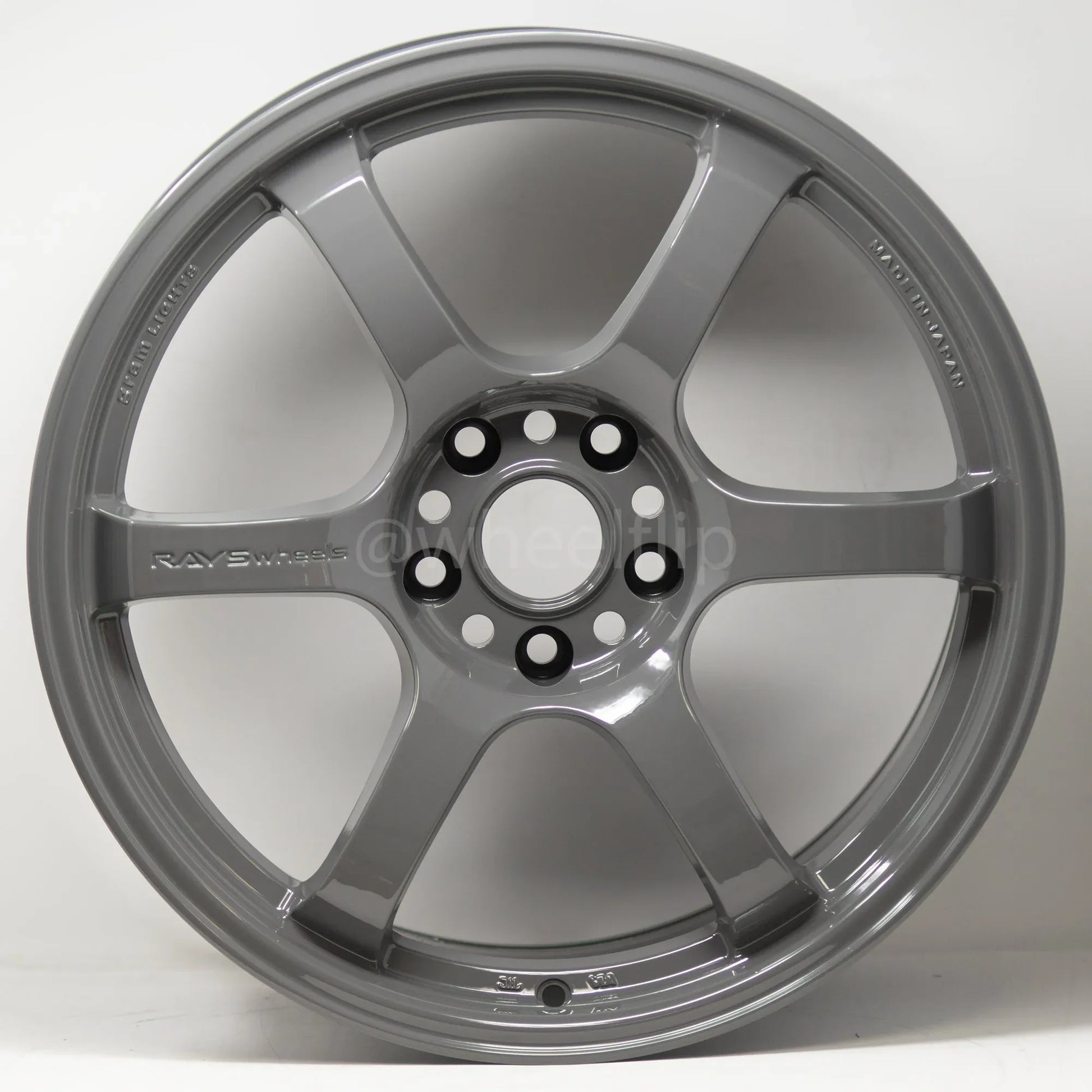 Gram Lights 57DR 18x9.5 +22 5x114.3 Glossy Gray (SET)