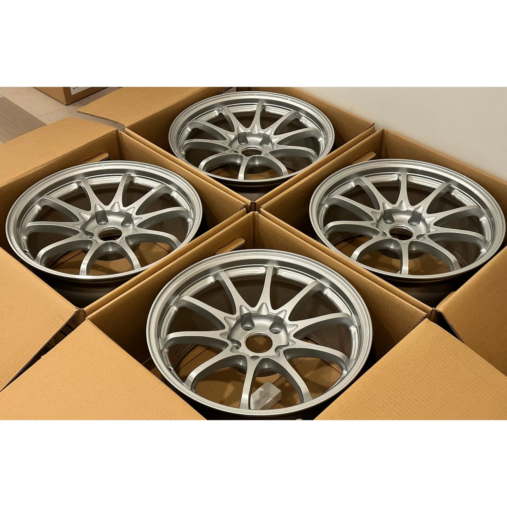 Volk Racing CE28N-Plus 18x10 +40 5x120 Diamond Silver (SET)