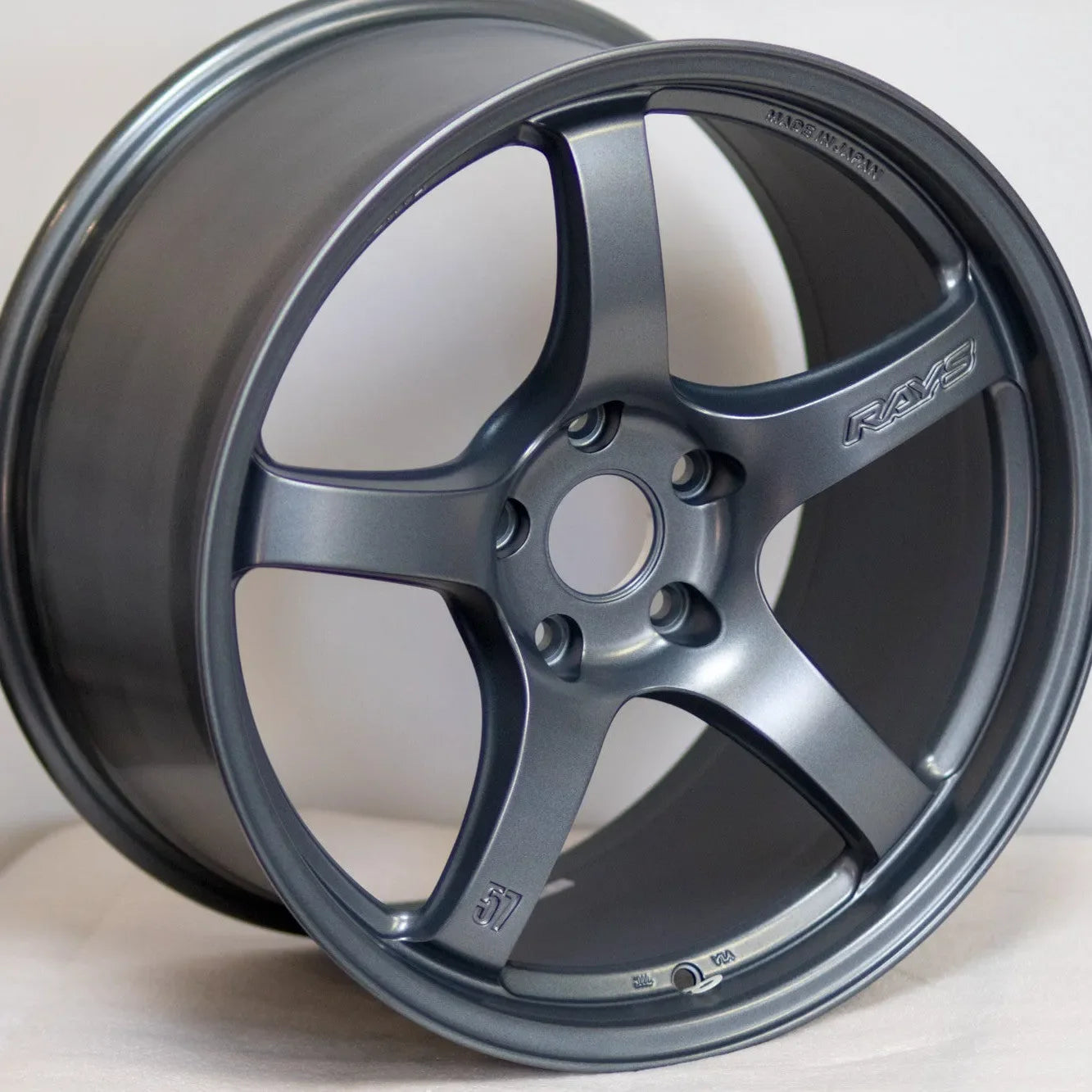 Gram Lights 57CR 18x9.5 +38 5x120 Gun Blue 2 (SET)