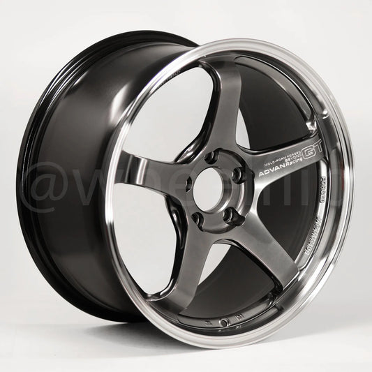 Advan GT Beyond 18x9.5 +45 5x114.3 Machining & Racing Hyper Black (SET)