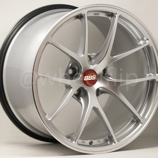 BBS RI-A 18x10.5 +22 5x120 Diamond Silver (SET)