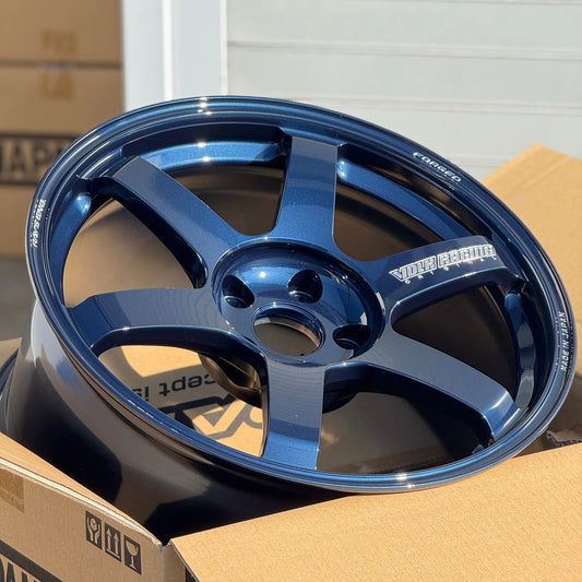 Volk Racing TE37 Saga S-Plus 18x9.5 +38 5x114.3 Mag Blue (SET)