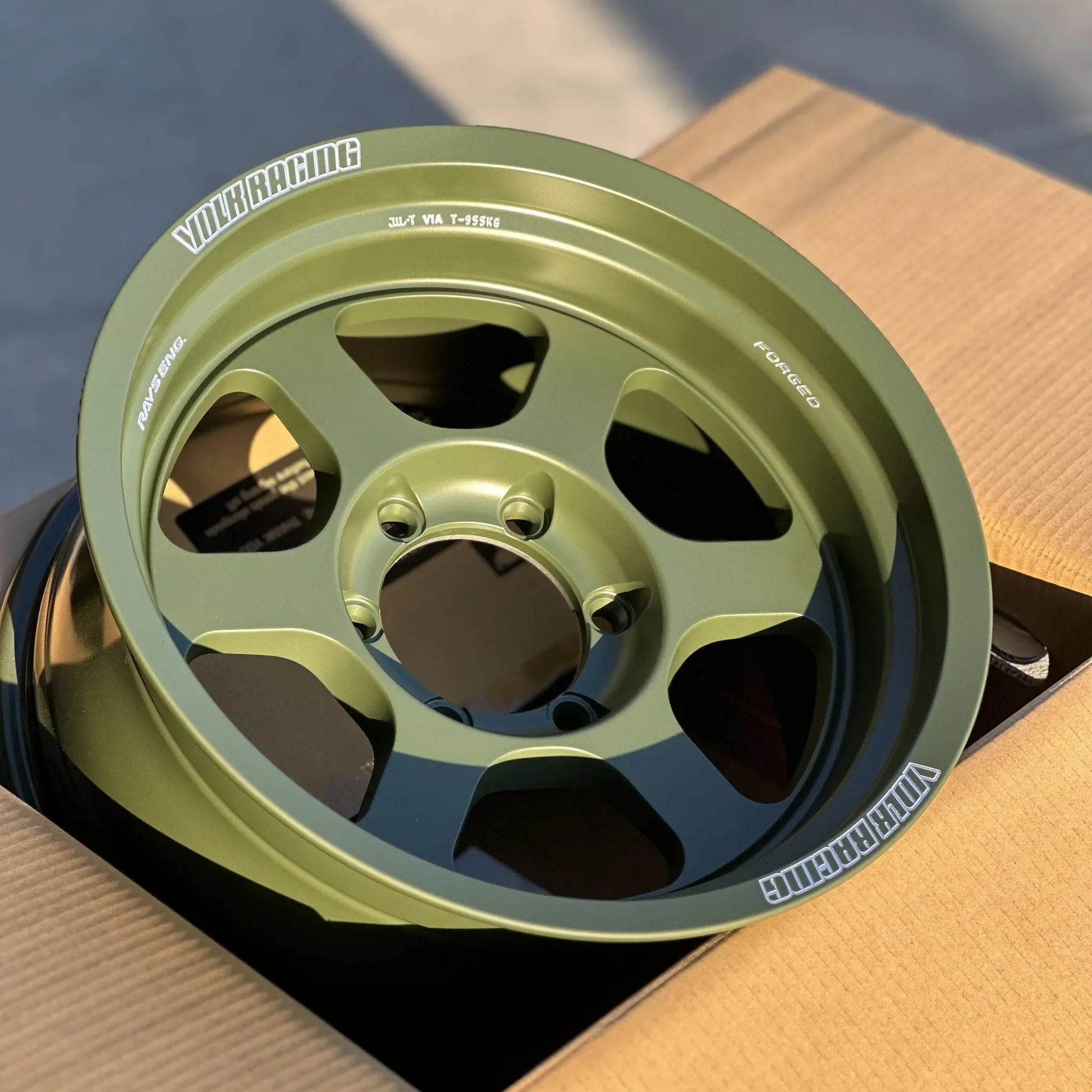 Volk Racing TE37XT M-Spec 17x8.5 -10 6x139.7 Matte Green (SET)