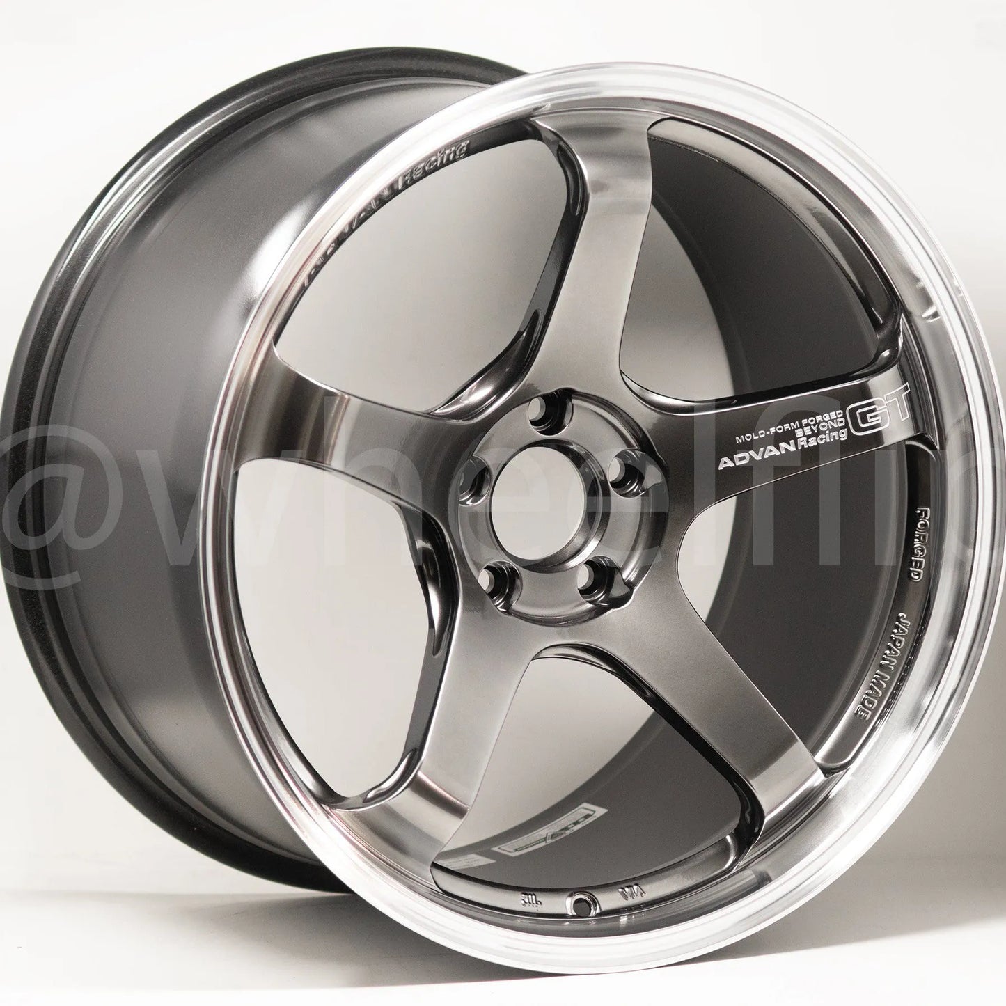 Advan GT Beyond 19x9.5 5x112 Machining Black - WheelFlip