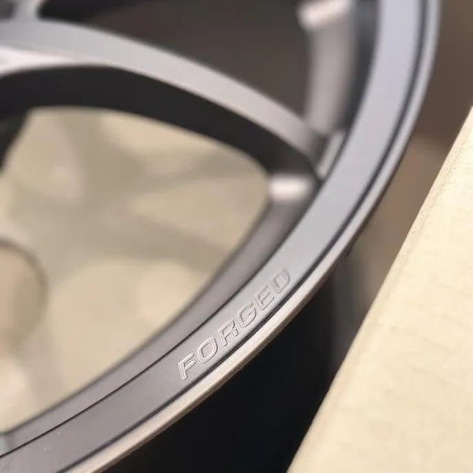 Mugen MF10 17x8.5 +40 5x114.3 Bronze (SET)