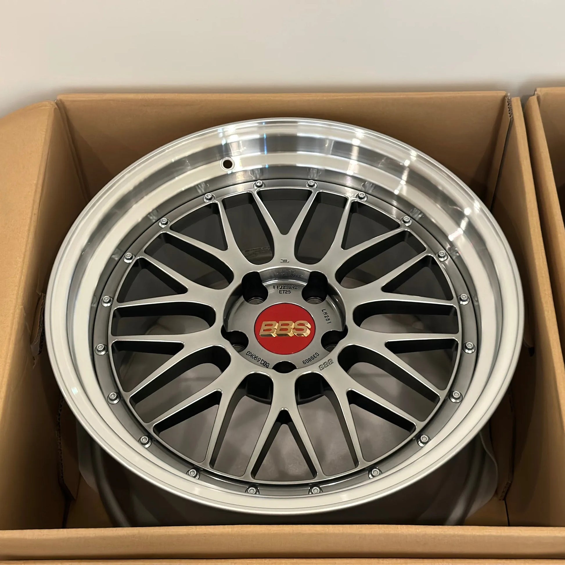 BBS LM 19x10 +25, 19x11 +25 5x120 Diamond Black (SET)