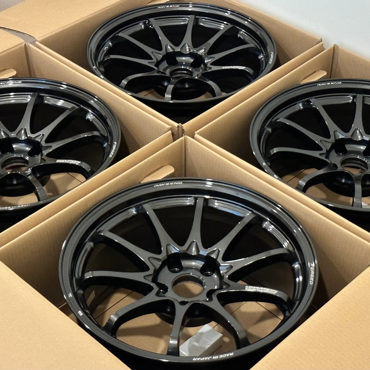 Volk Racing CE28N-Plus 18x9.5 +38 5x120 Diamond Dark Gunmetal (SET)