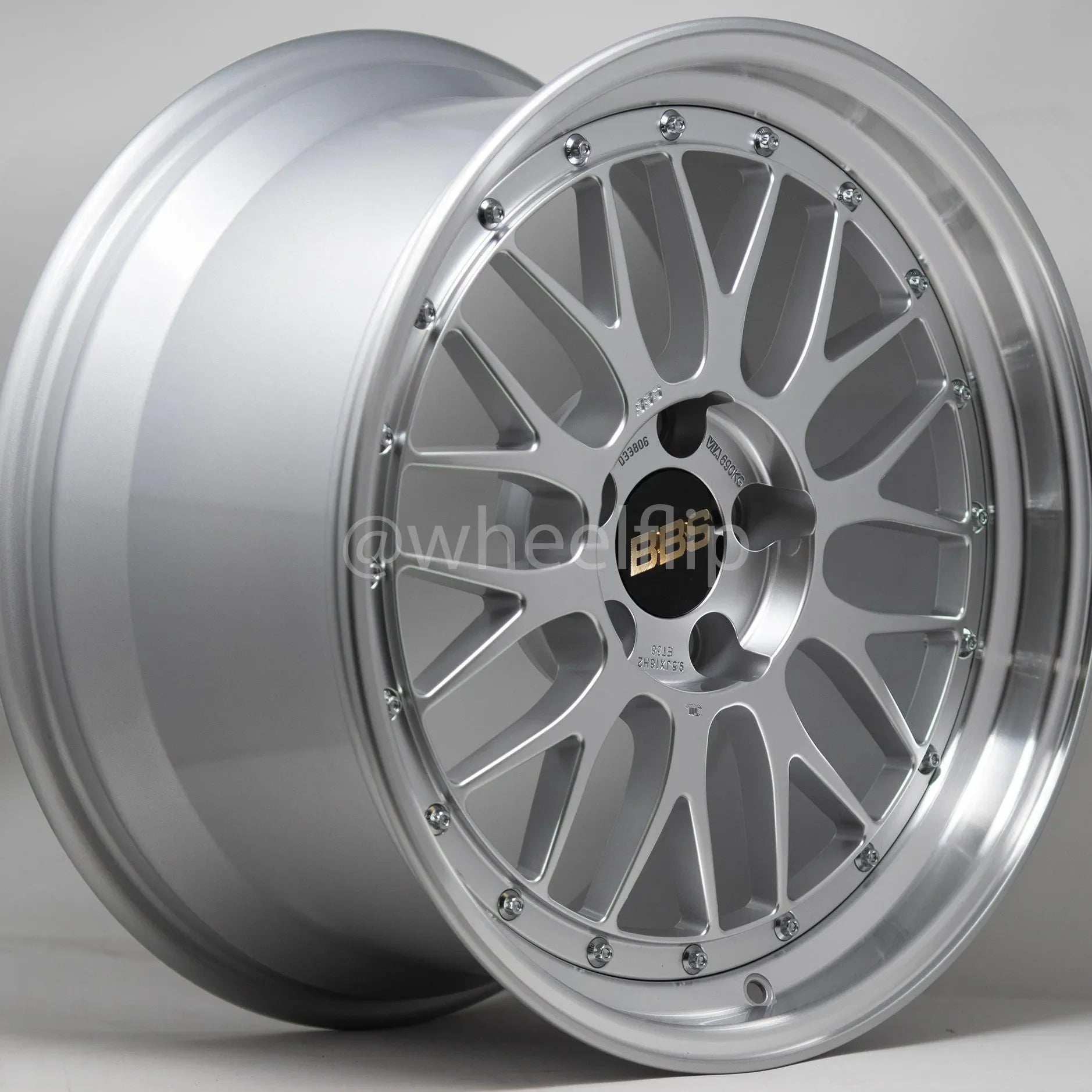 BBS LM 18x9.5 +38 5x114.3 Diamond Silver (SET)