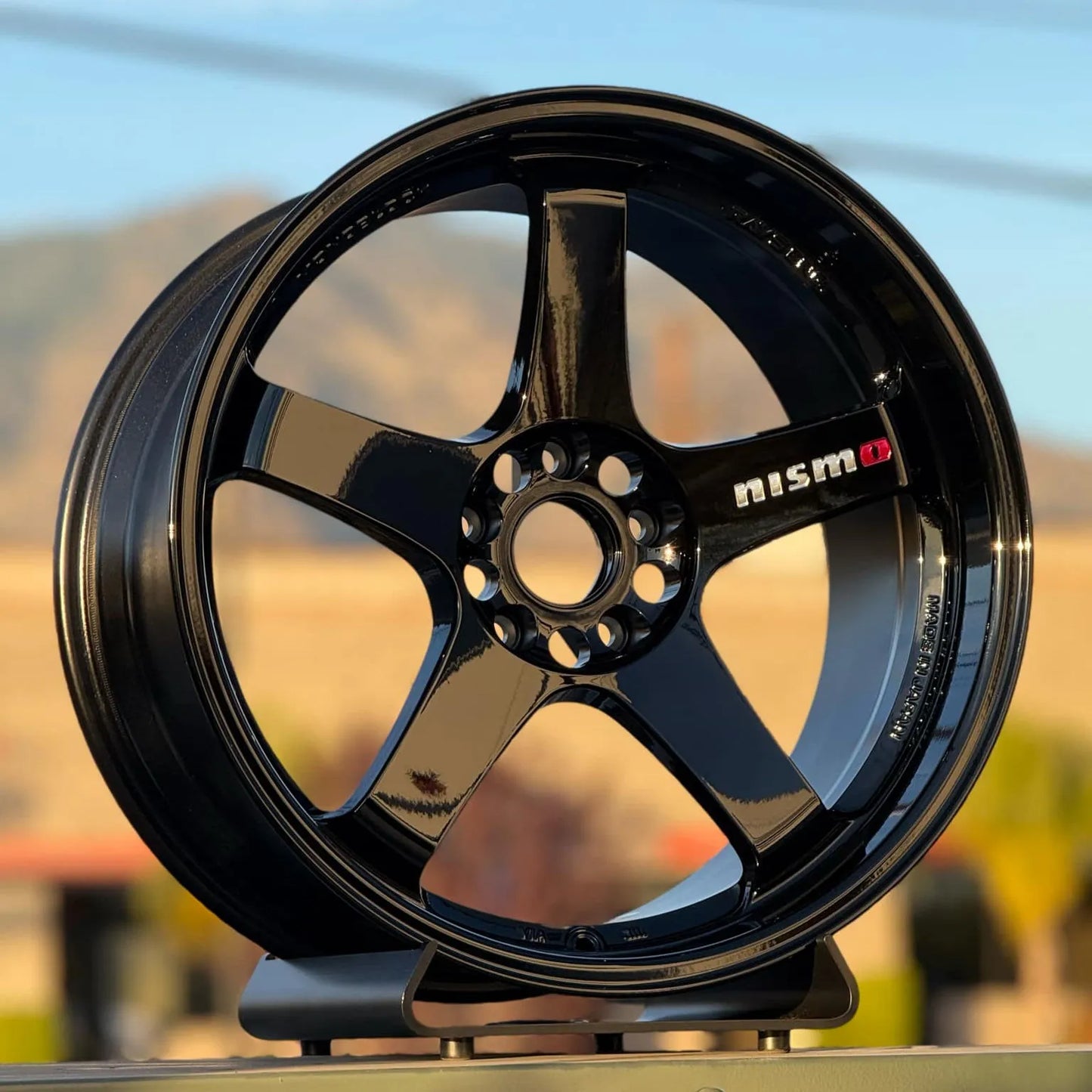 【美品】NISMO LMGT4 18インチ10.5J+15 4本セット Nismo LMGT4 18x10.5 +15 5x114.3 Black Wheels for Nissan – WheelFlip