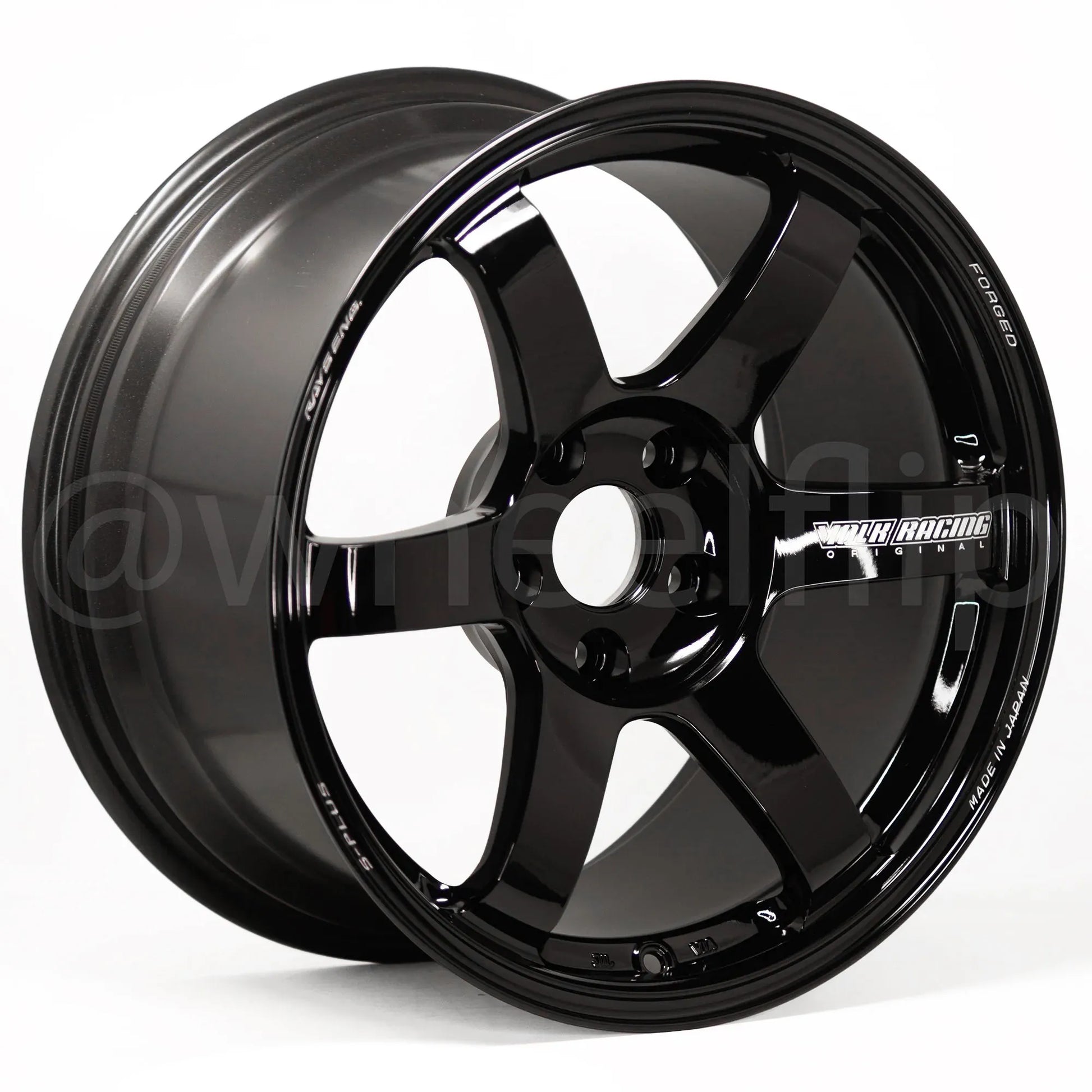 Volk Racing TE37 Saga S-Plus 17x9 +22 5x114.3 Black (SET)