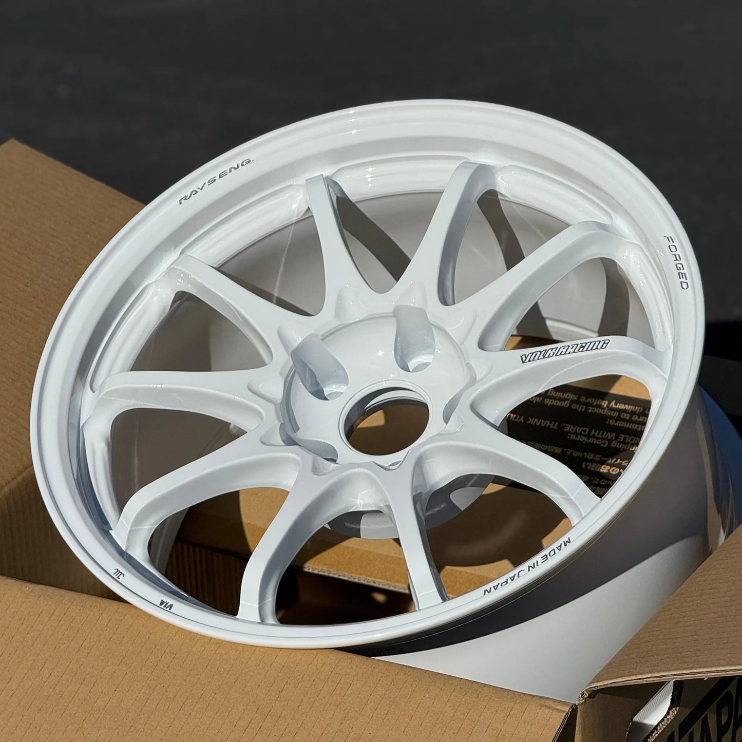 Volk Racing CE28N-Plus 17x9 +22 5x114.3 Dash White (SET)