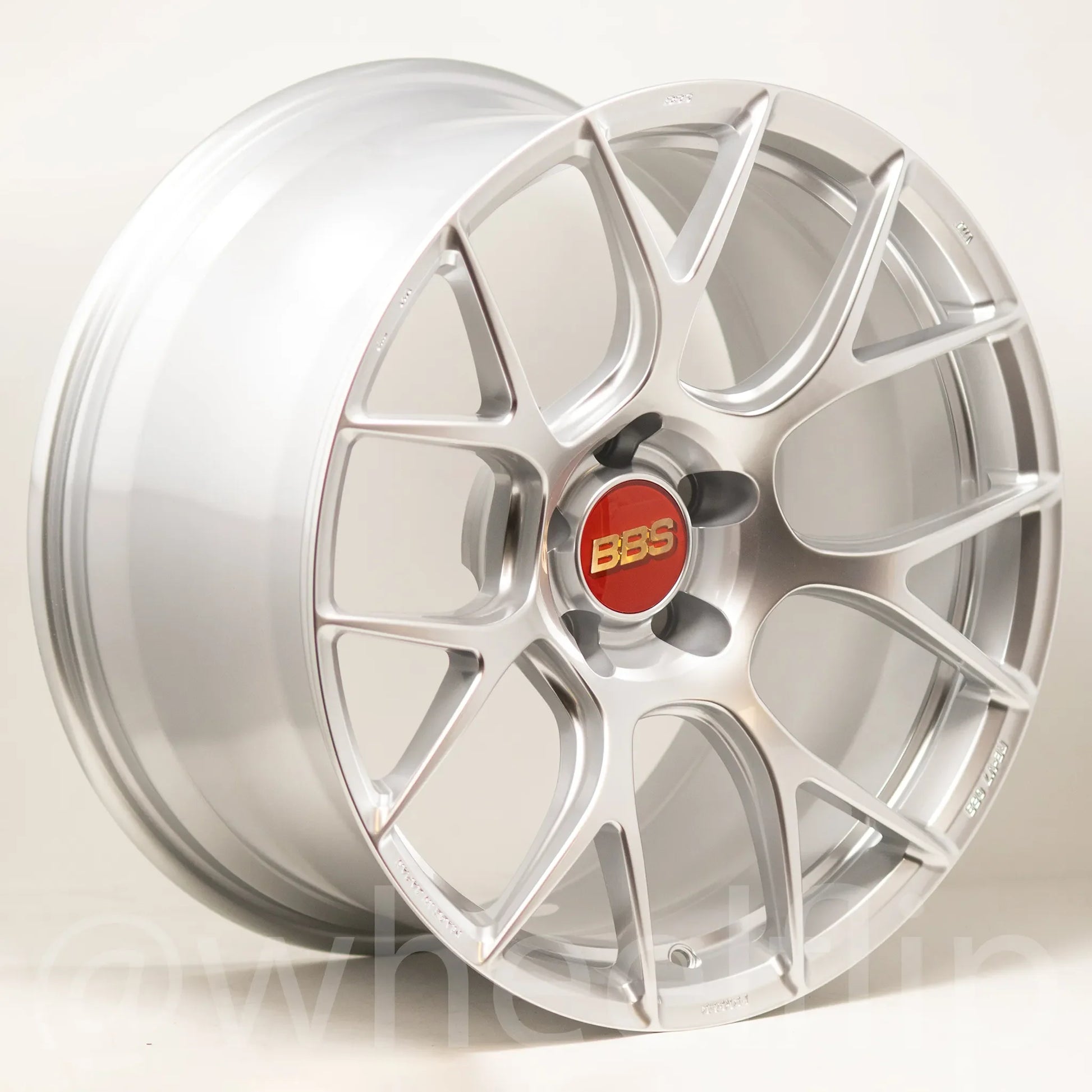 BBS RE-V7 18x9.5 +22 5x114.3 Diamond Silver (SET)