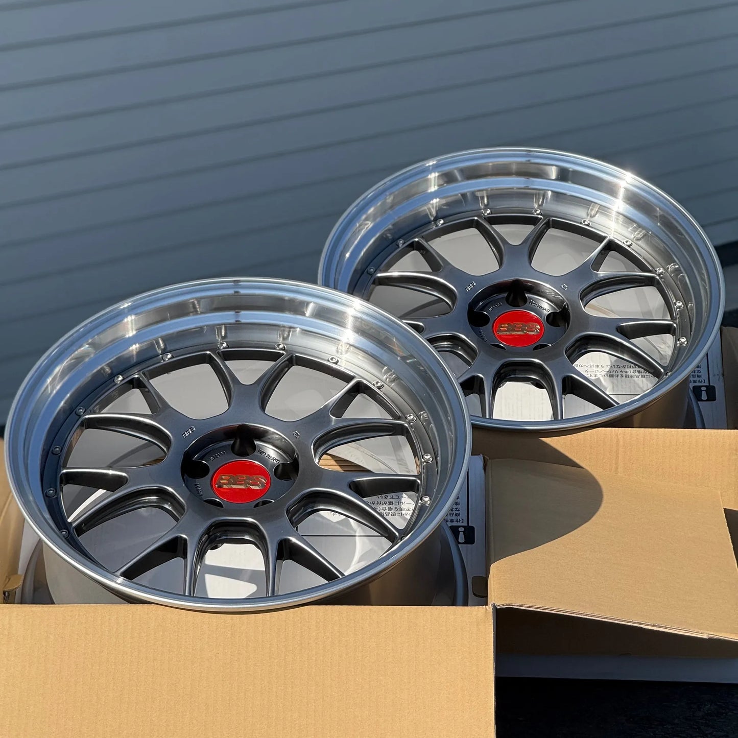 BBS LM-R 20x10 +12, 20x11 +14 5x112 Diamond Black (SET)