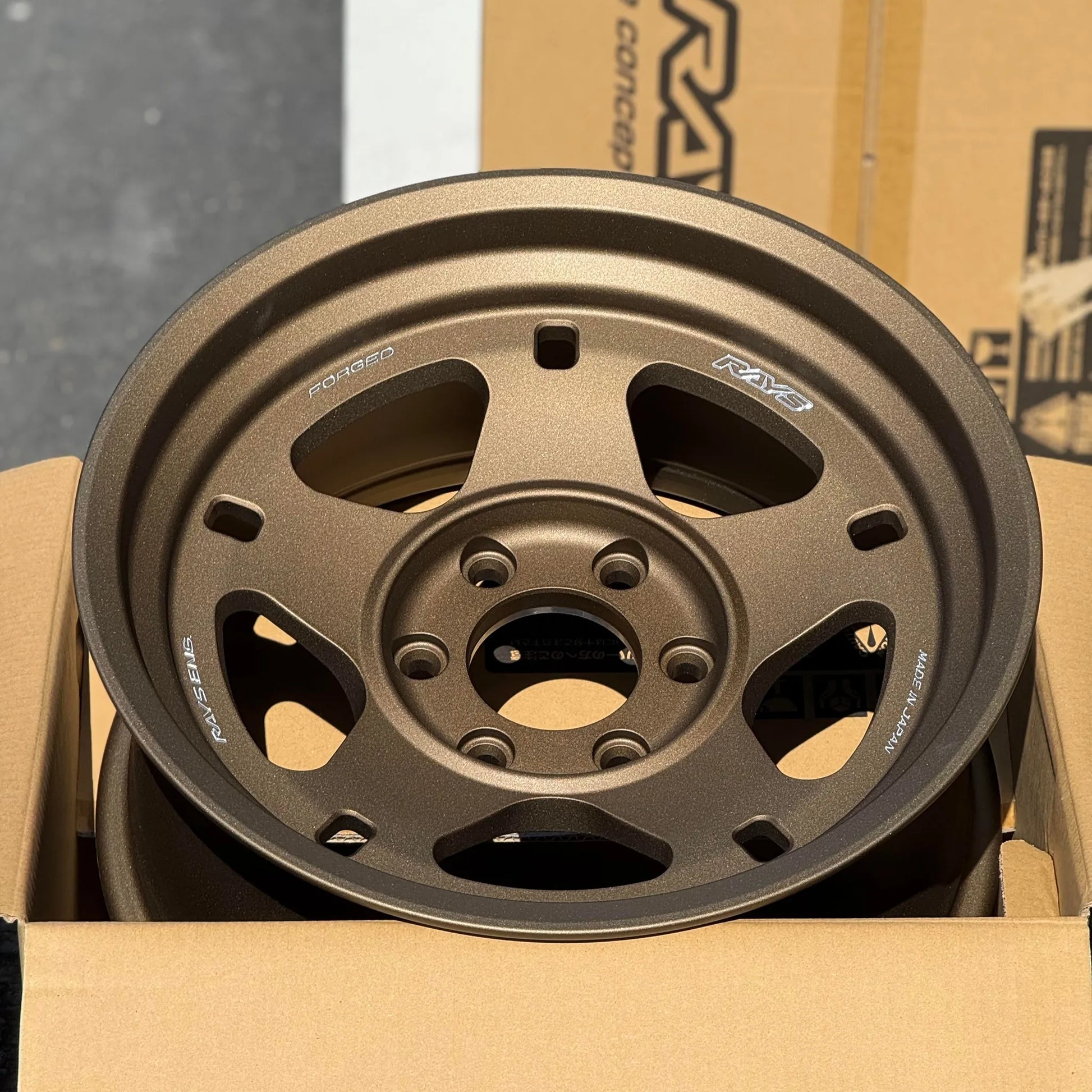 Rays Offroad 05X 17x8.5 -10 6x135 Matte Gunbronze (SET)
