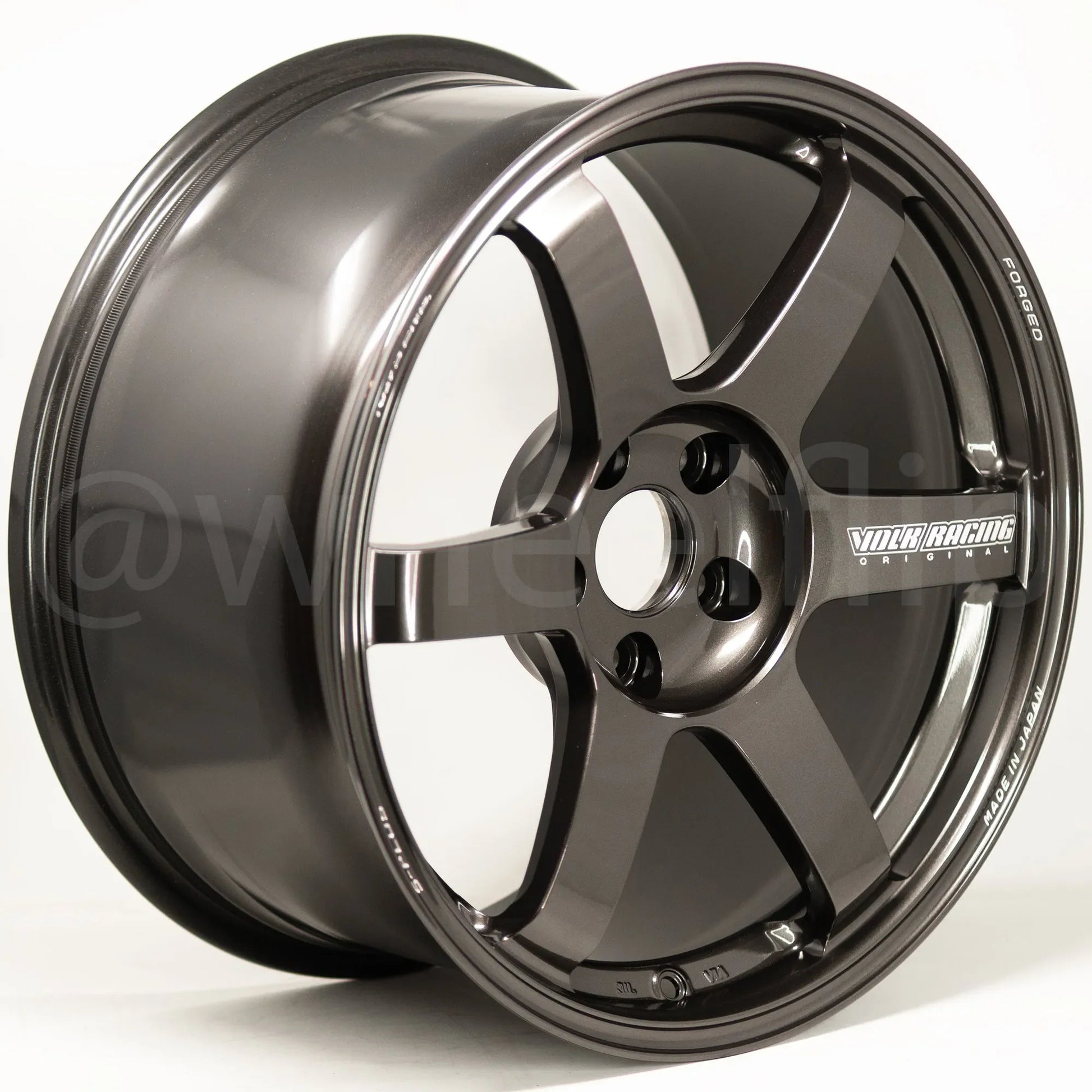 Volk Racing TE37 Saga S-Plus 18x9.5 +45 5x120 Diamond Black (SET)