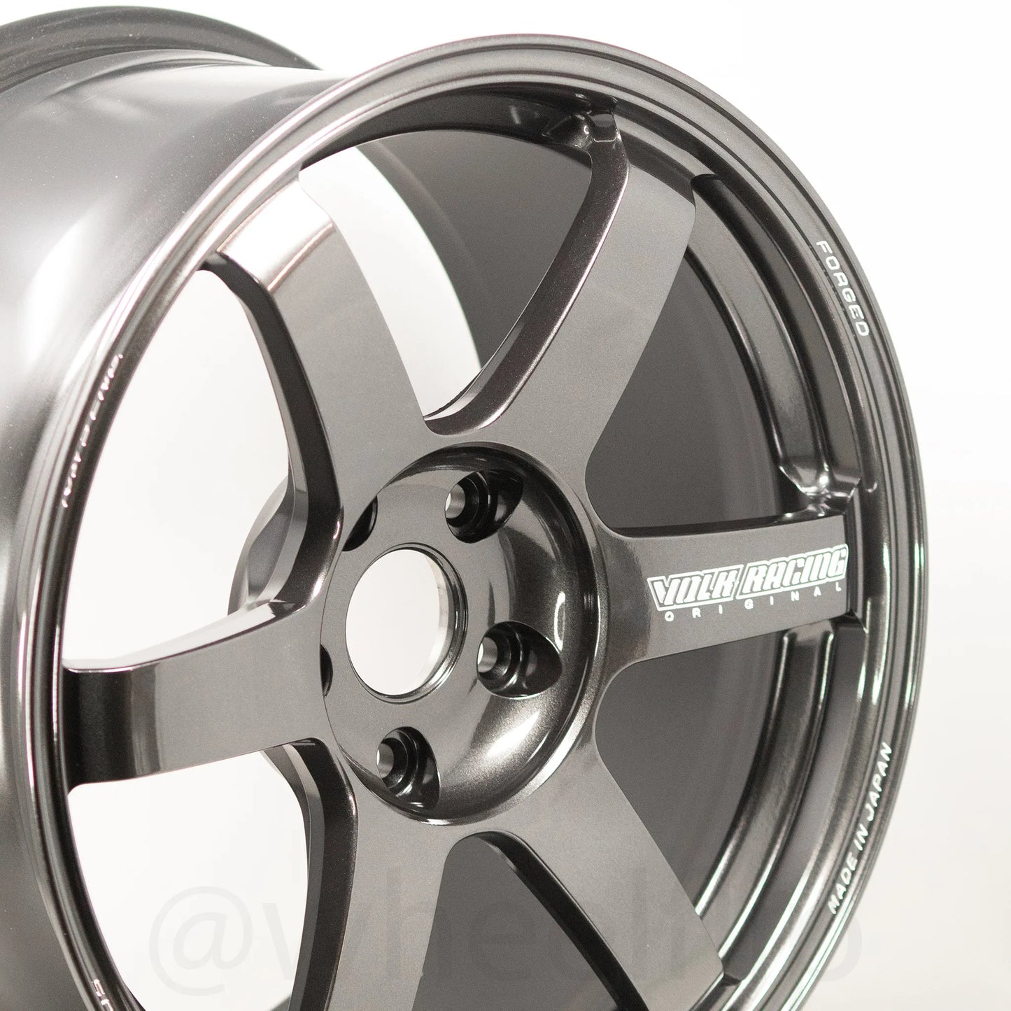 Volk Racing TE37 Saga S-Plus 18x9.5 +45 5x120 Diamond Dark Gunmetal (SET)