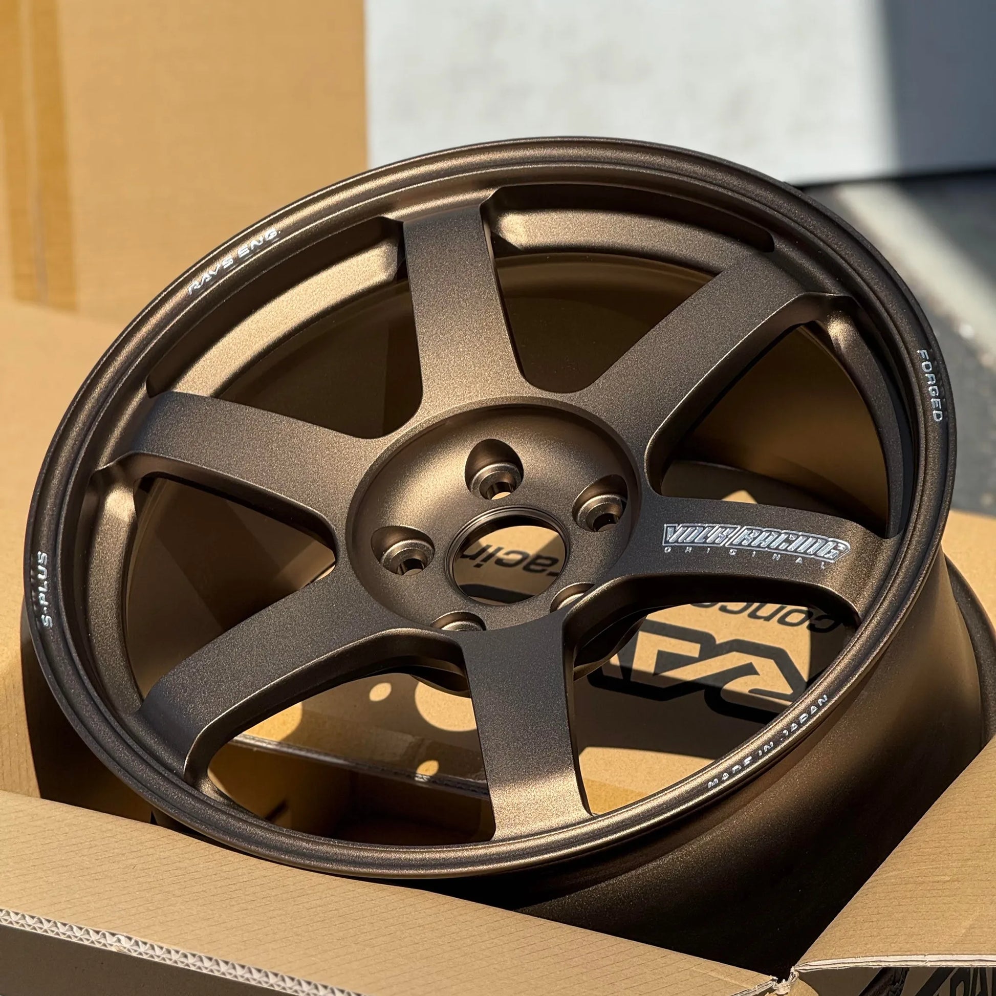 Volk Racing TE37 Saga S-Plus 18x9.5 +45 5x114.3 Bronze (SET)