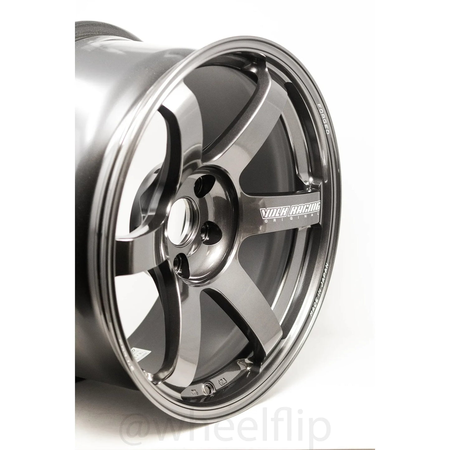 Volk Racing TE37 Saga S-Plus 18x9.5 +22 5x114.3 Diamond Black (SET)