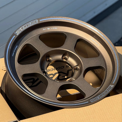 Volk Racing TE37XT 17x8 +20 6x139.7 Bronze (SET)