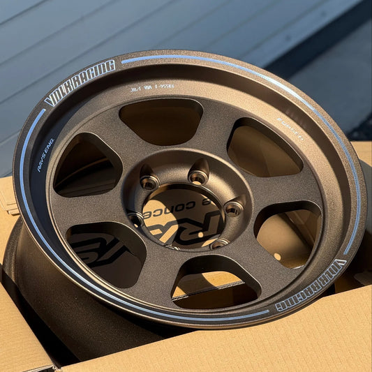 Volk Racing TE37XT 17x8 +20 6x139.7 Bronze (SET)