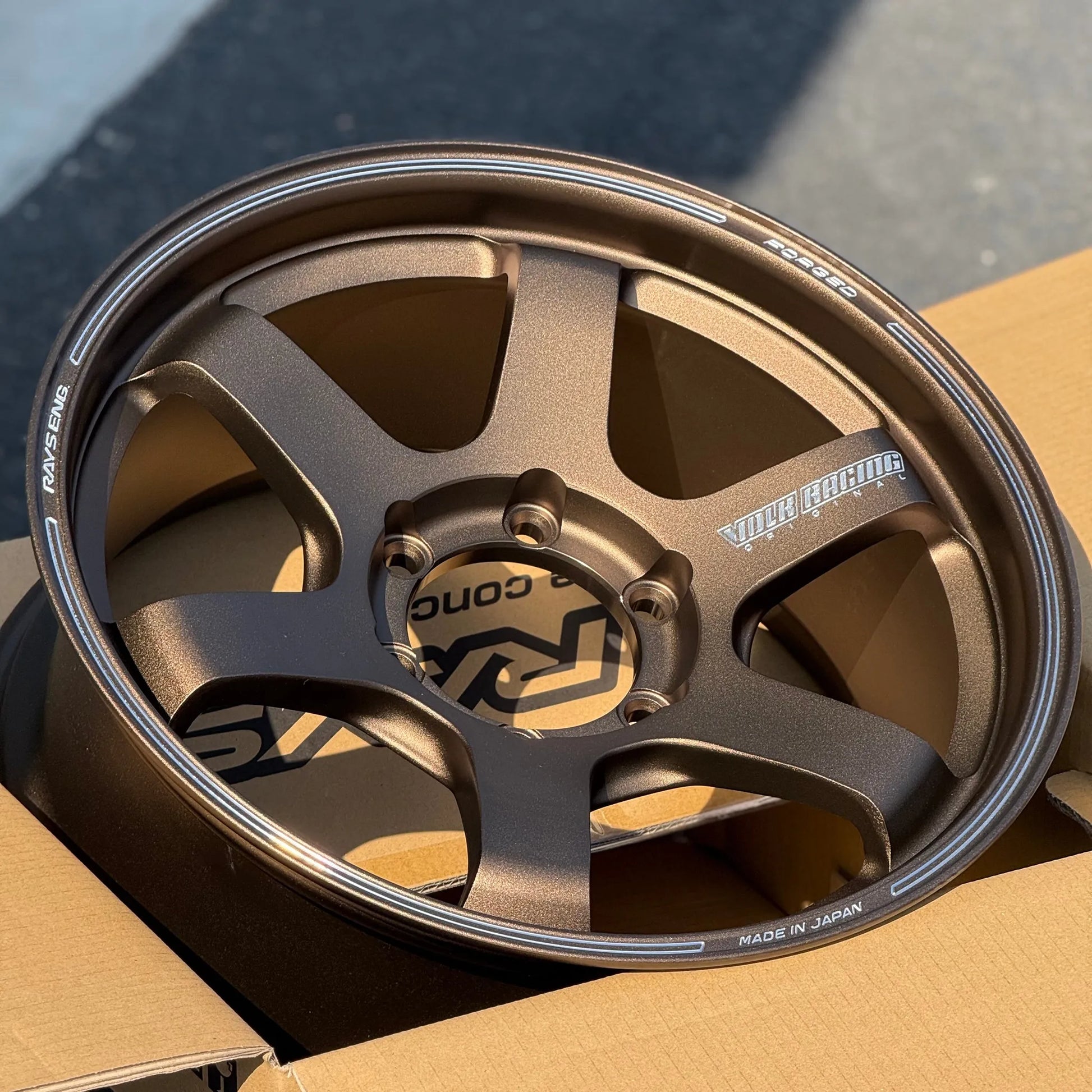 Volk Racing TE37SB 18x8.5 +22 6x139.7 Bronze – WheelFlip