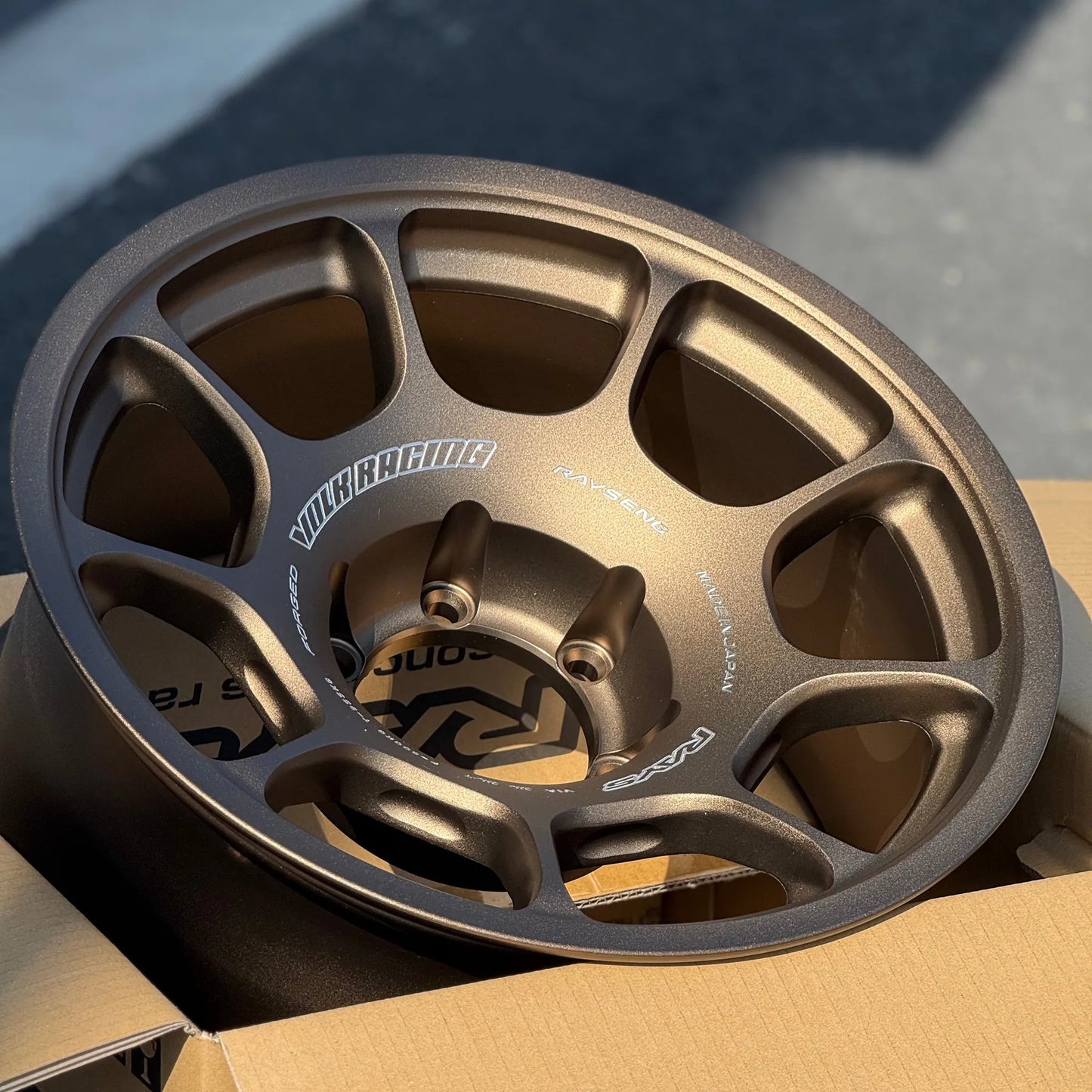 Volk Racing ZE40X 17x9 -20 6x139.7 Bronze (SET)