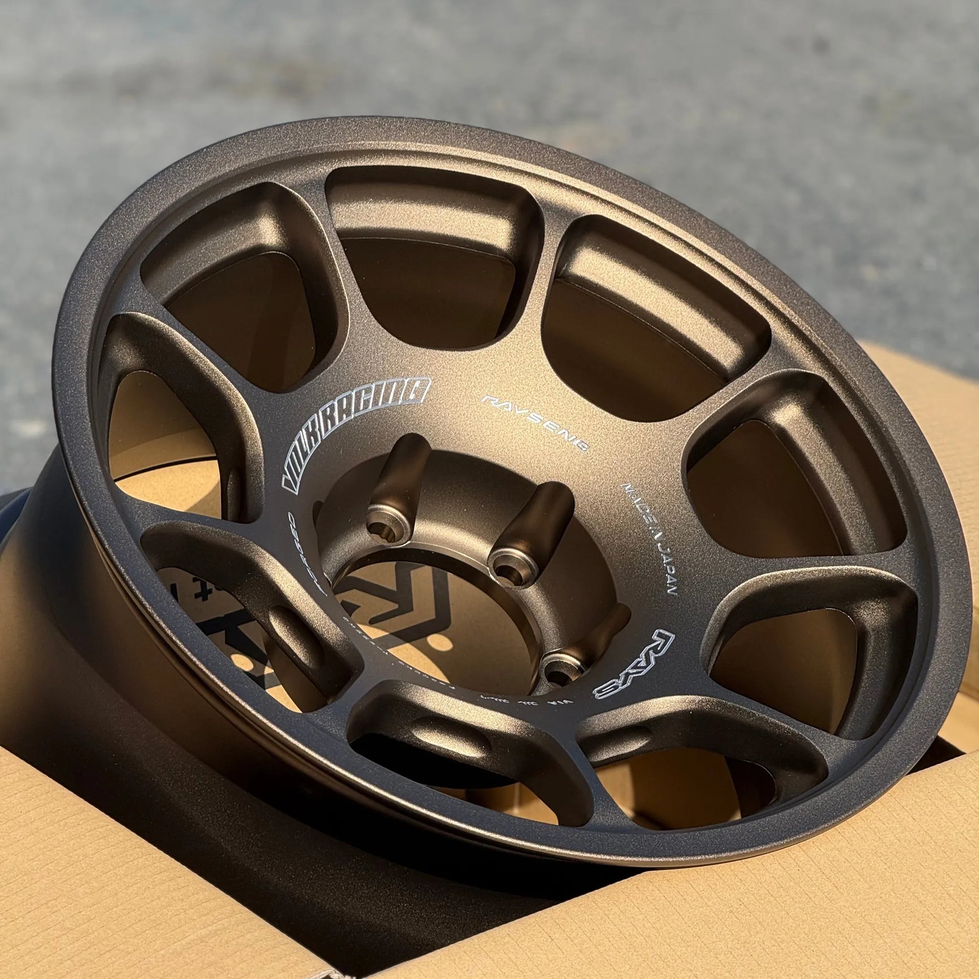 Volk Racing ZE40X 17x9 -20 6x139.7 Bronze (SET)